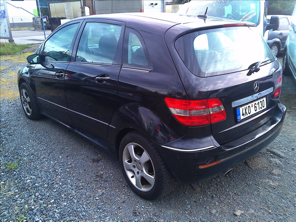 Mercedes-Benz Třídy B, 2,0   i v ČR 1 majitel - fotka 4