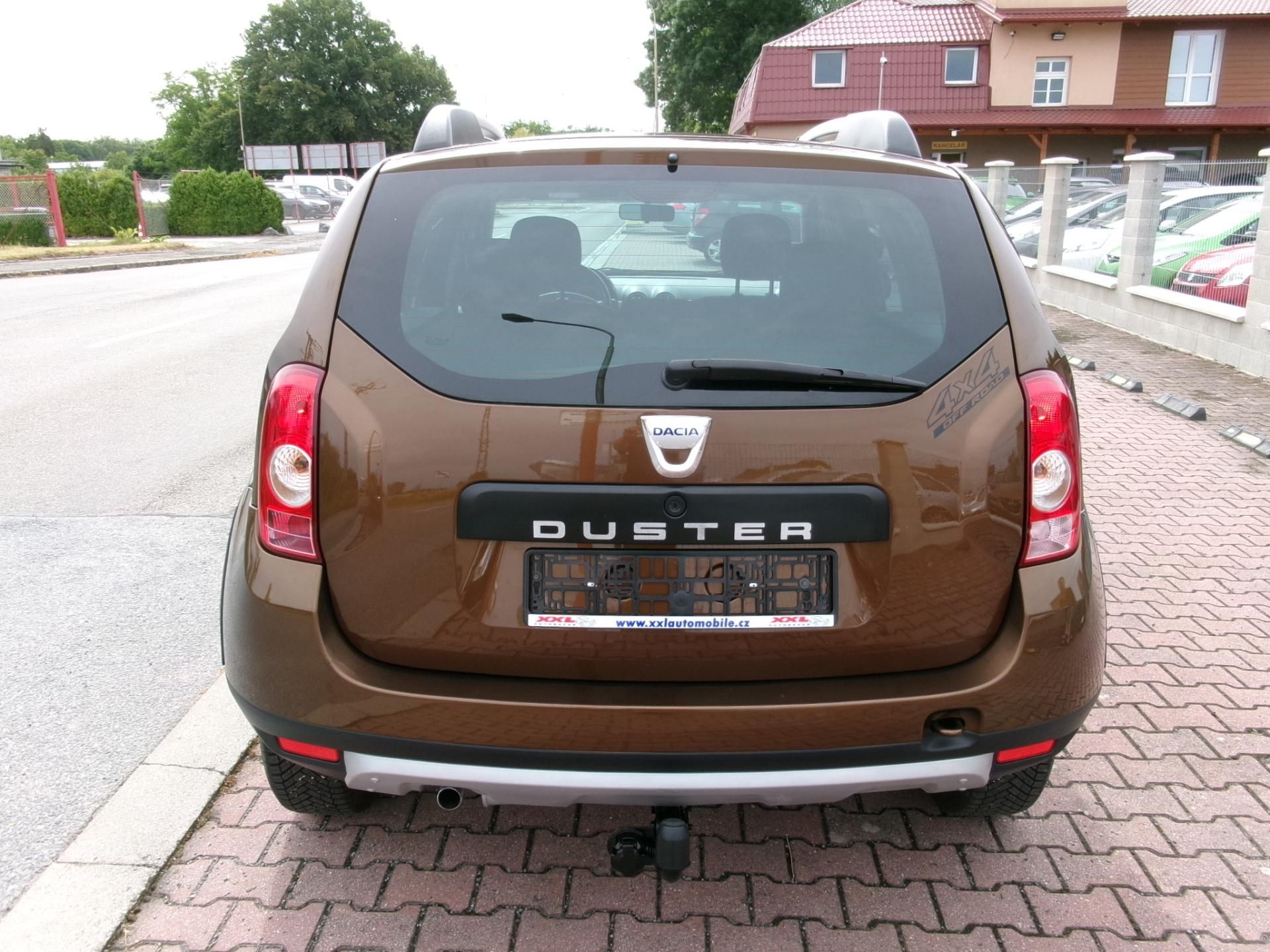 Dacia Duster, 1,6 16V 4x4 KLIMA TAŽNÉ ALU - fotka 5