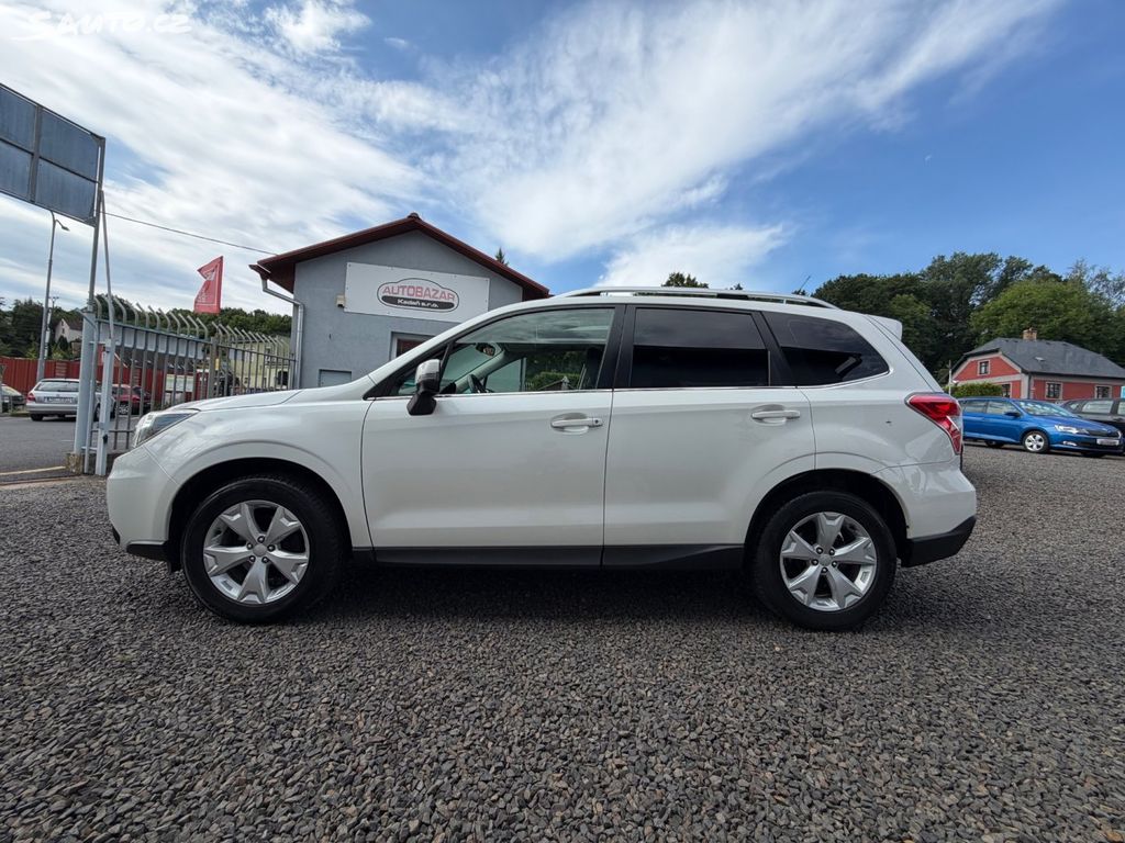 Subaru Forester, 2.0 i 110kW 4×4, TOP STAV