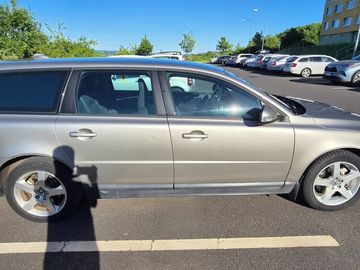 Volvo V70 2.5T 147 kW Webasto