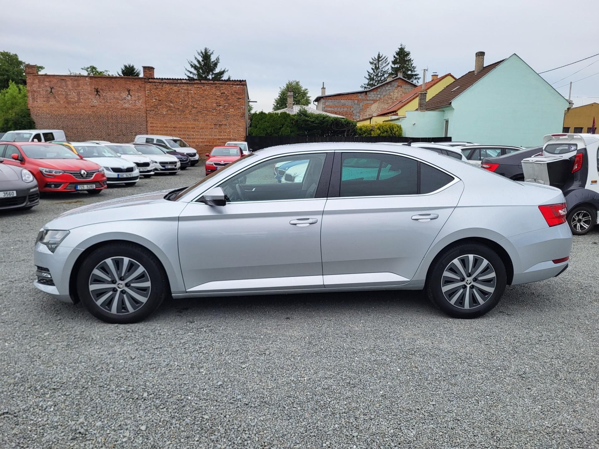 Škoda Superb, III FL 2.0 TDi DSG STYLE+ *ČR - fotka 2