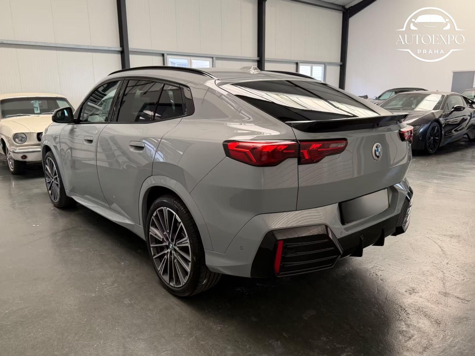 BMW X2, 20 d xDrive M Sport*360°KAMERA - fotka 4