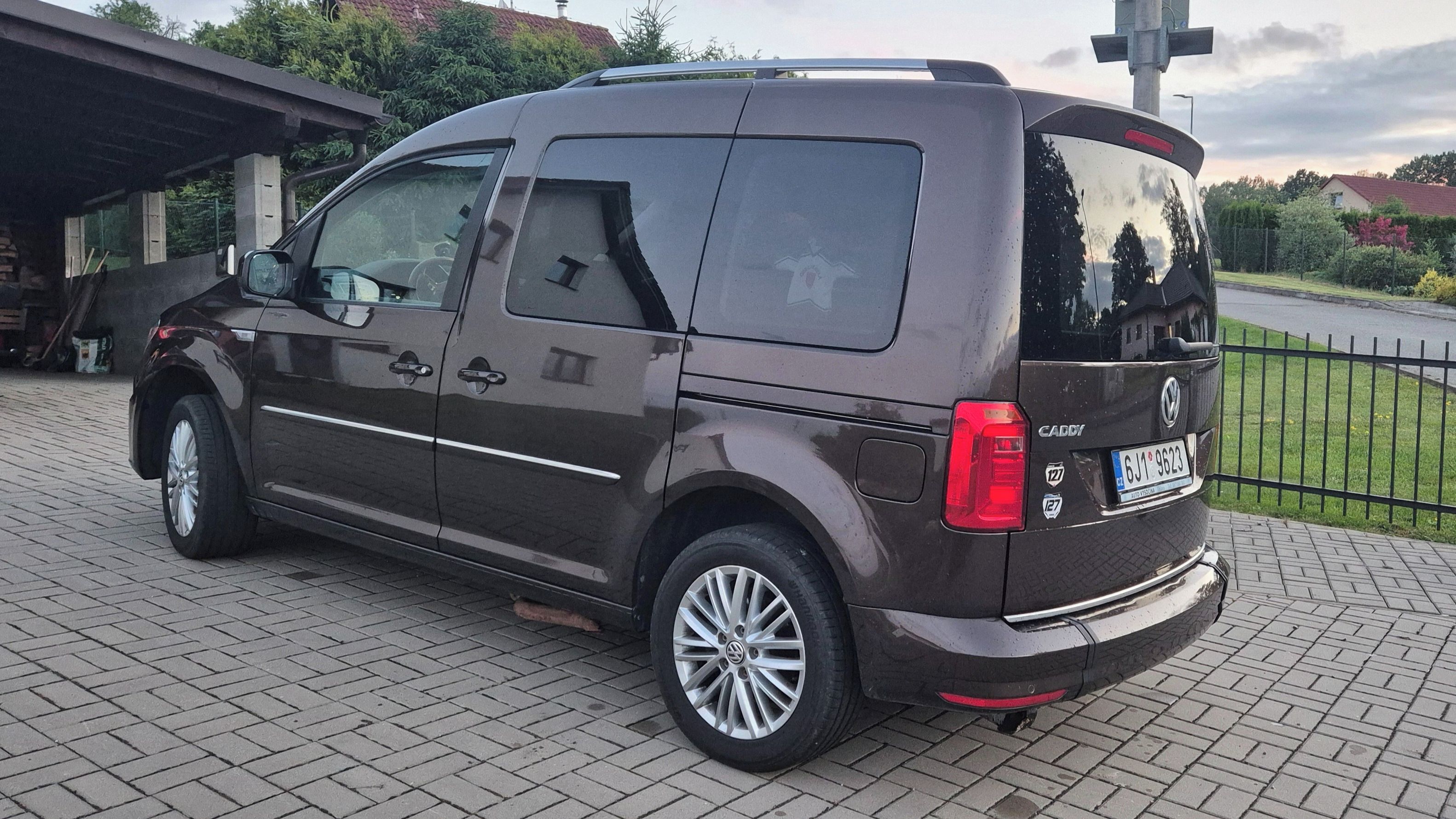 Volkswagen Caddy, 1.4 TSI,  96 kW, dsg7 s rampou - fotka 2