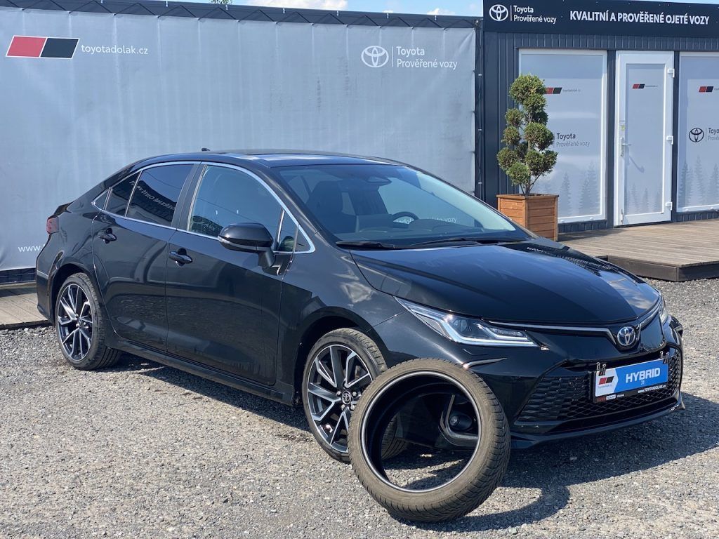 Toyota Corolla, 1.8HEV, ČR, Executive, DPH