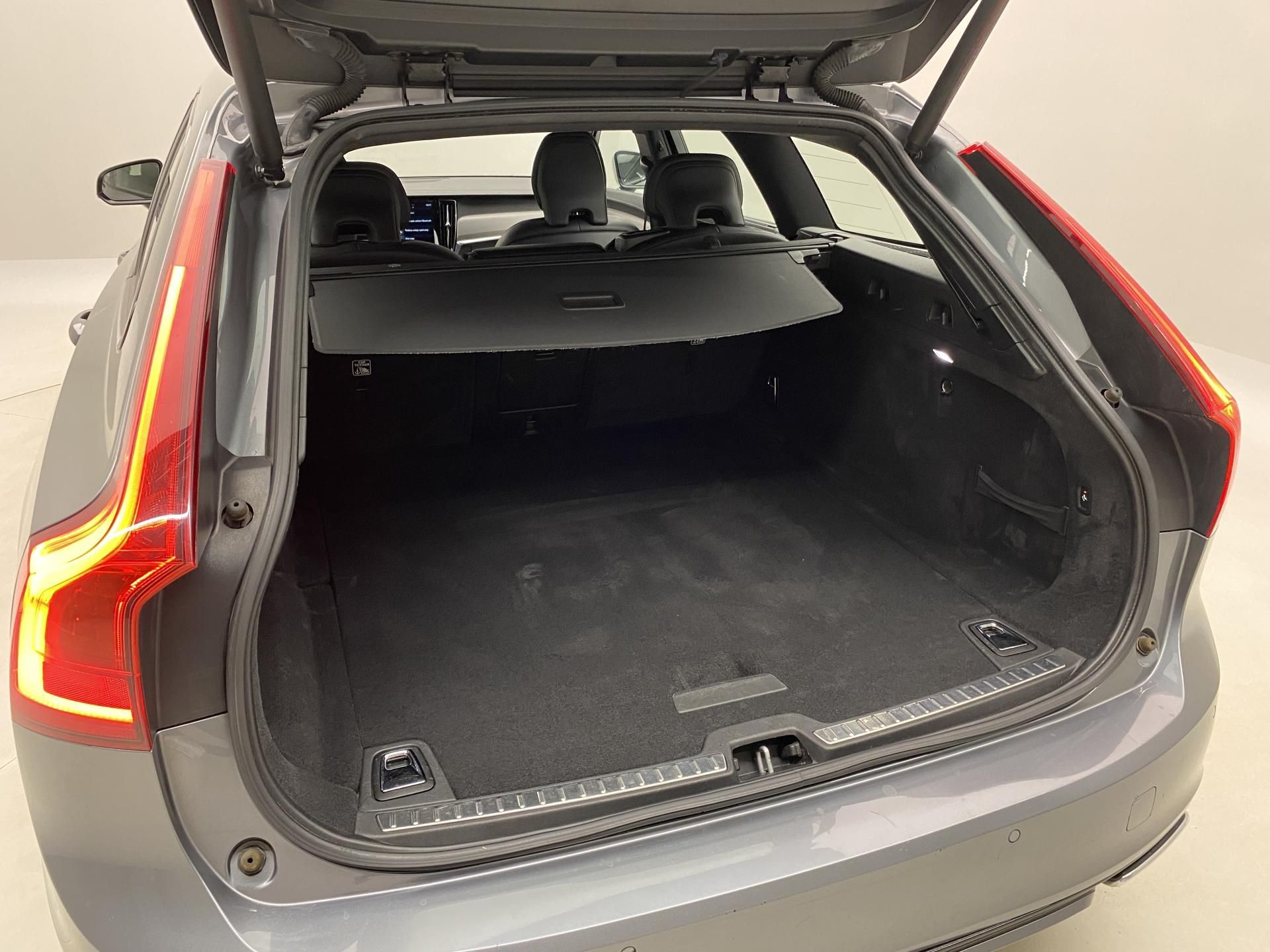 Volvo V90, D4 R-DESIGN AUT - fotka 6