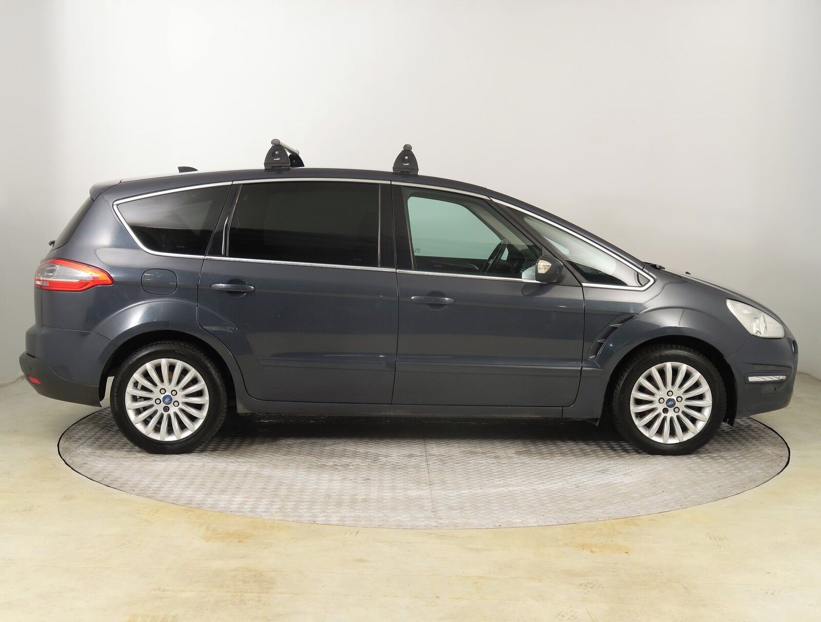 Ford S-MAX, 2.0 TDCi, 7 míst, Navi - fotka 6