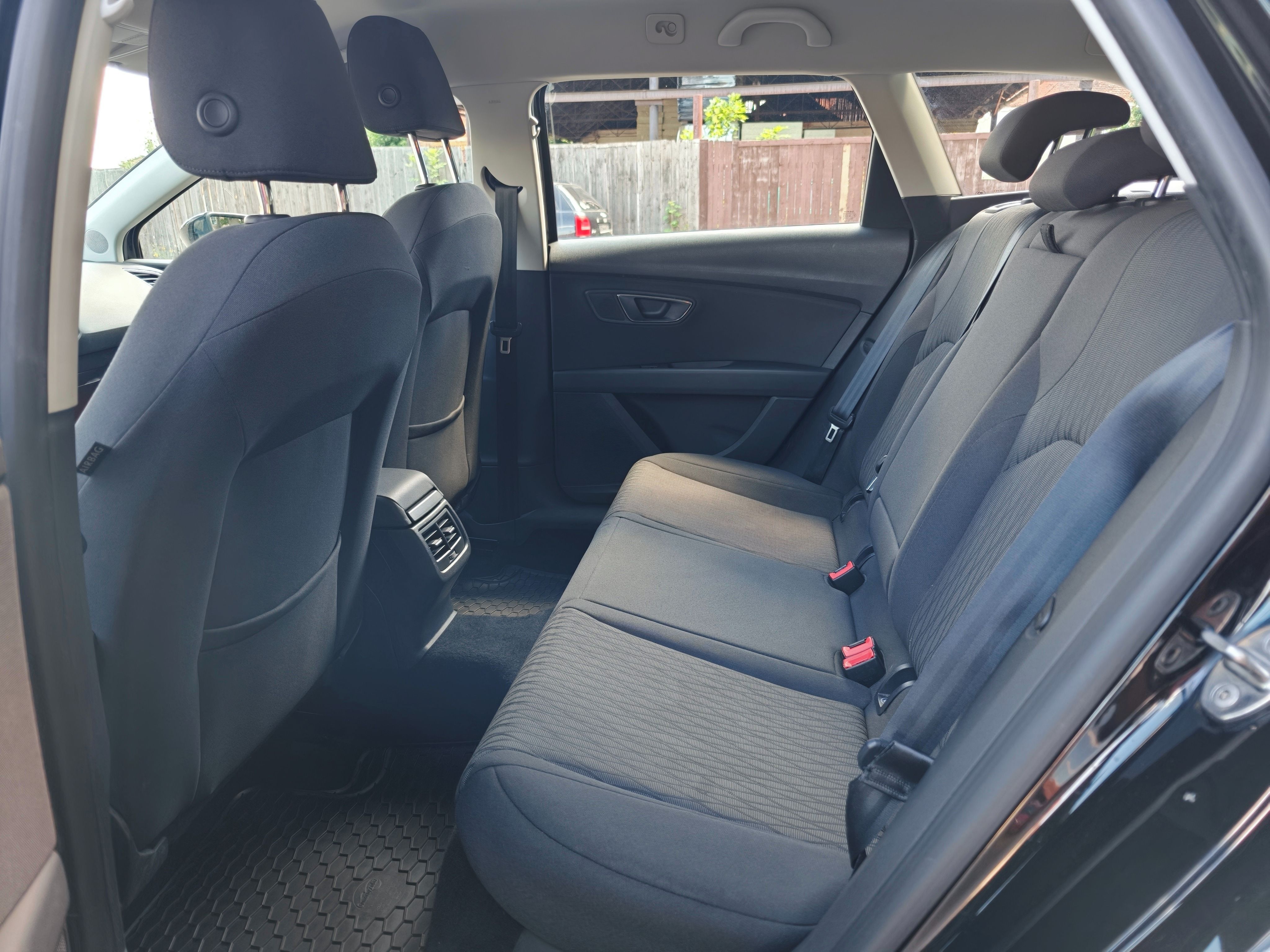 Seat Leon, Seat Leon ST 2,0 TDI 110kW - fotka 5