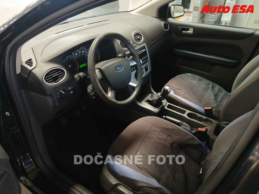 Ford Focus, 2.0 i - fotka 3