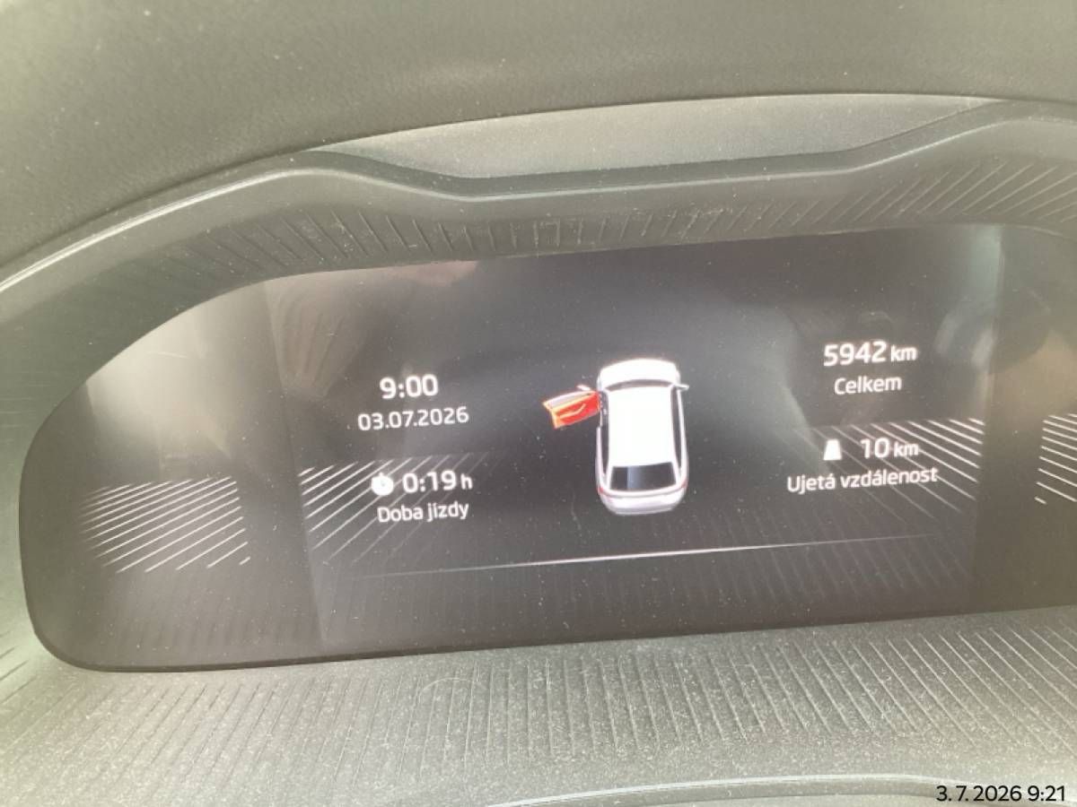 Škoda Scala, Top Selection 1,0 TSI 85kW DSG - fotka 5
