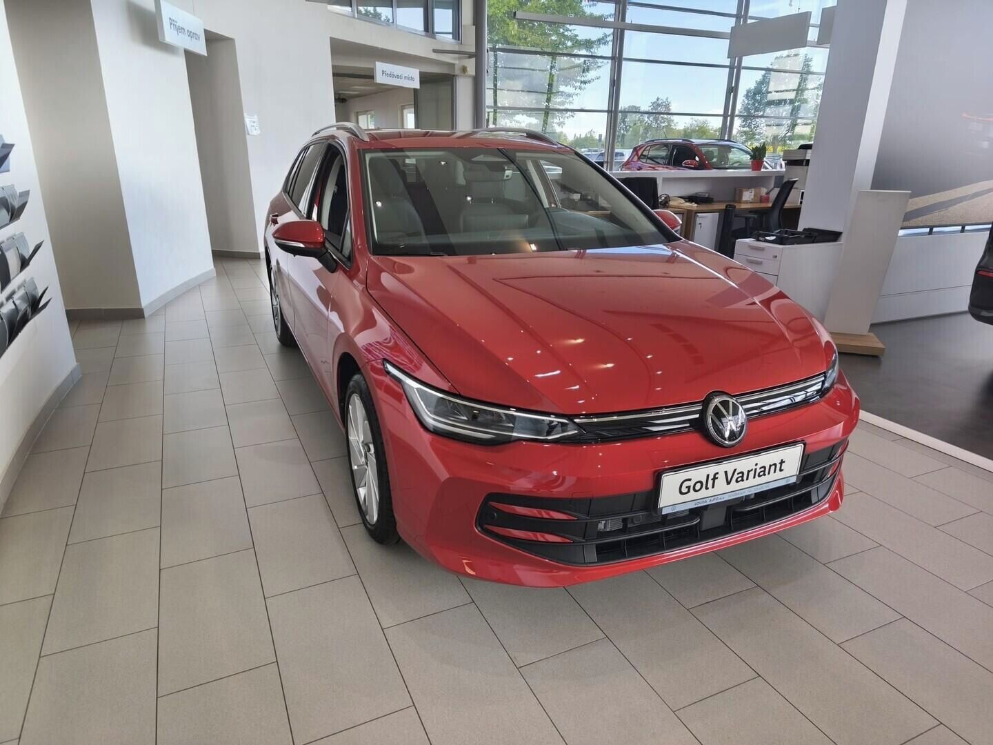 Volkswagen Golf Variant, People 1,5 eTSI 7DSG mHEV 110 - fotka 3