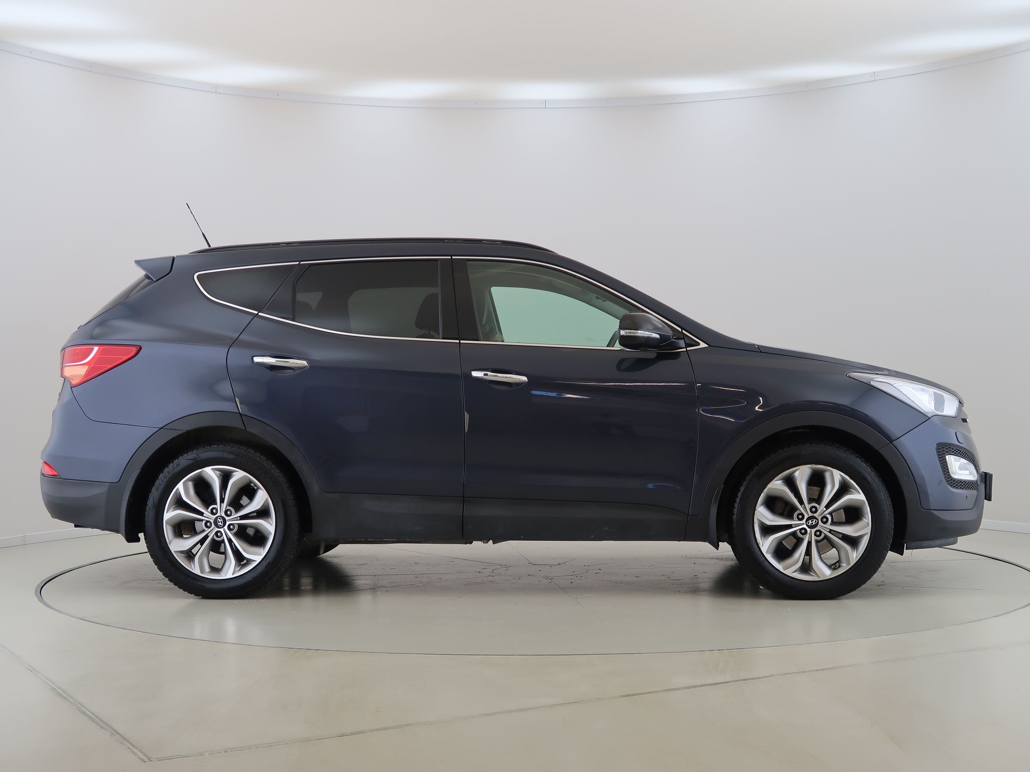 Hyundai Santa Fe, 2.2CRDi,145KW,StylePremium,4x4 - fotka 4