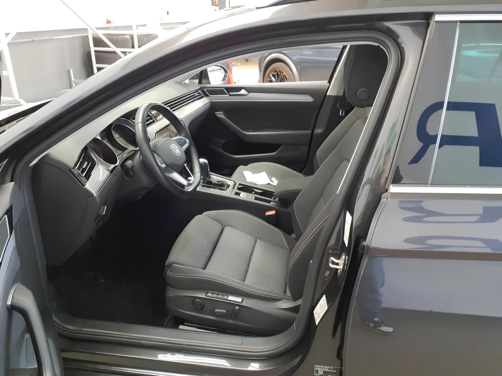 Volkswagen Passat, 2.0TDI 110kW DSG Business TZ - fotka 4