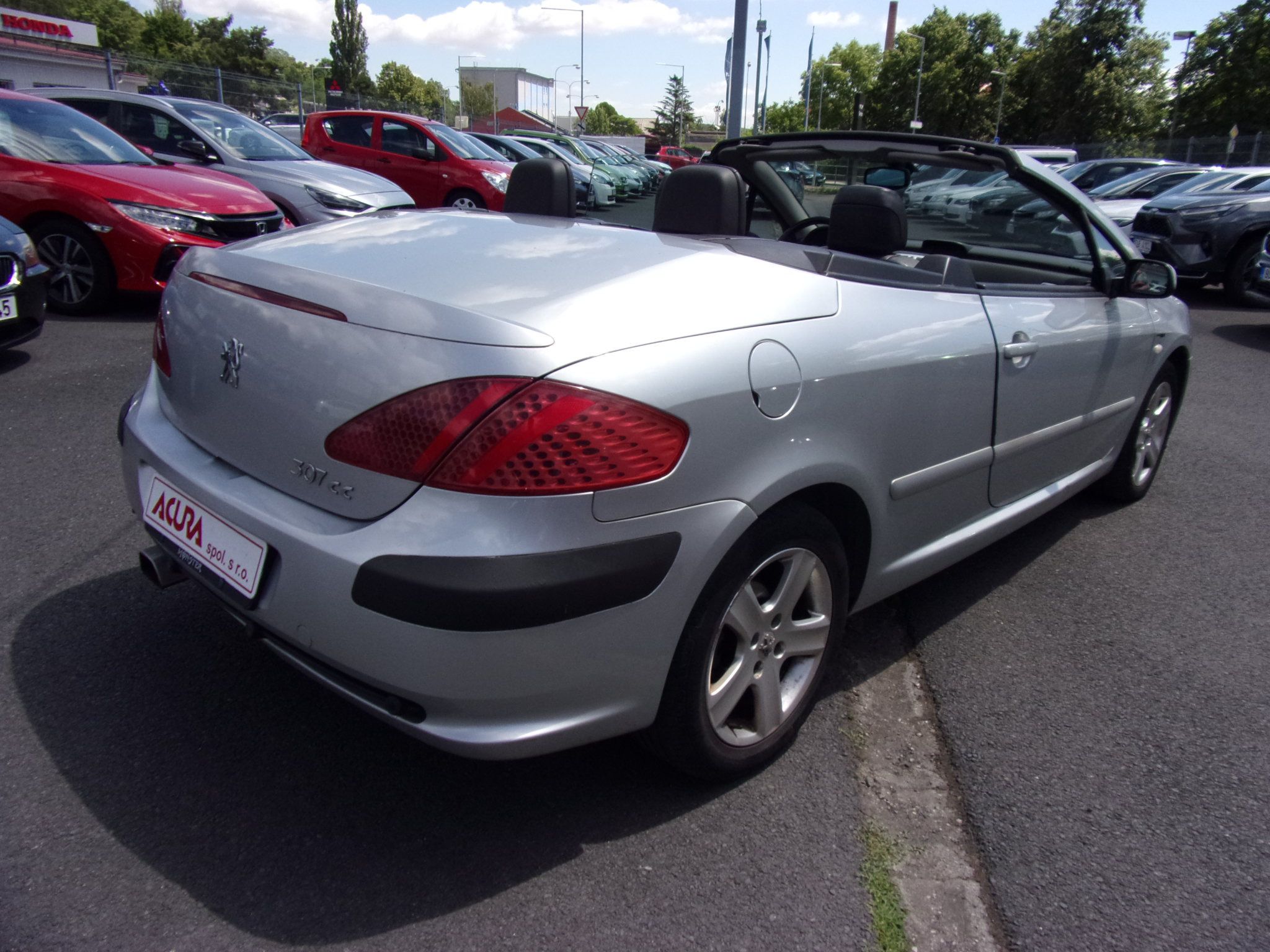 Peugeot 307, 2,0i 16V CC 100kw - fotka 3