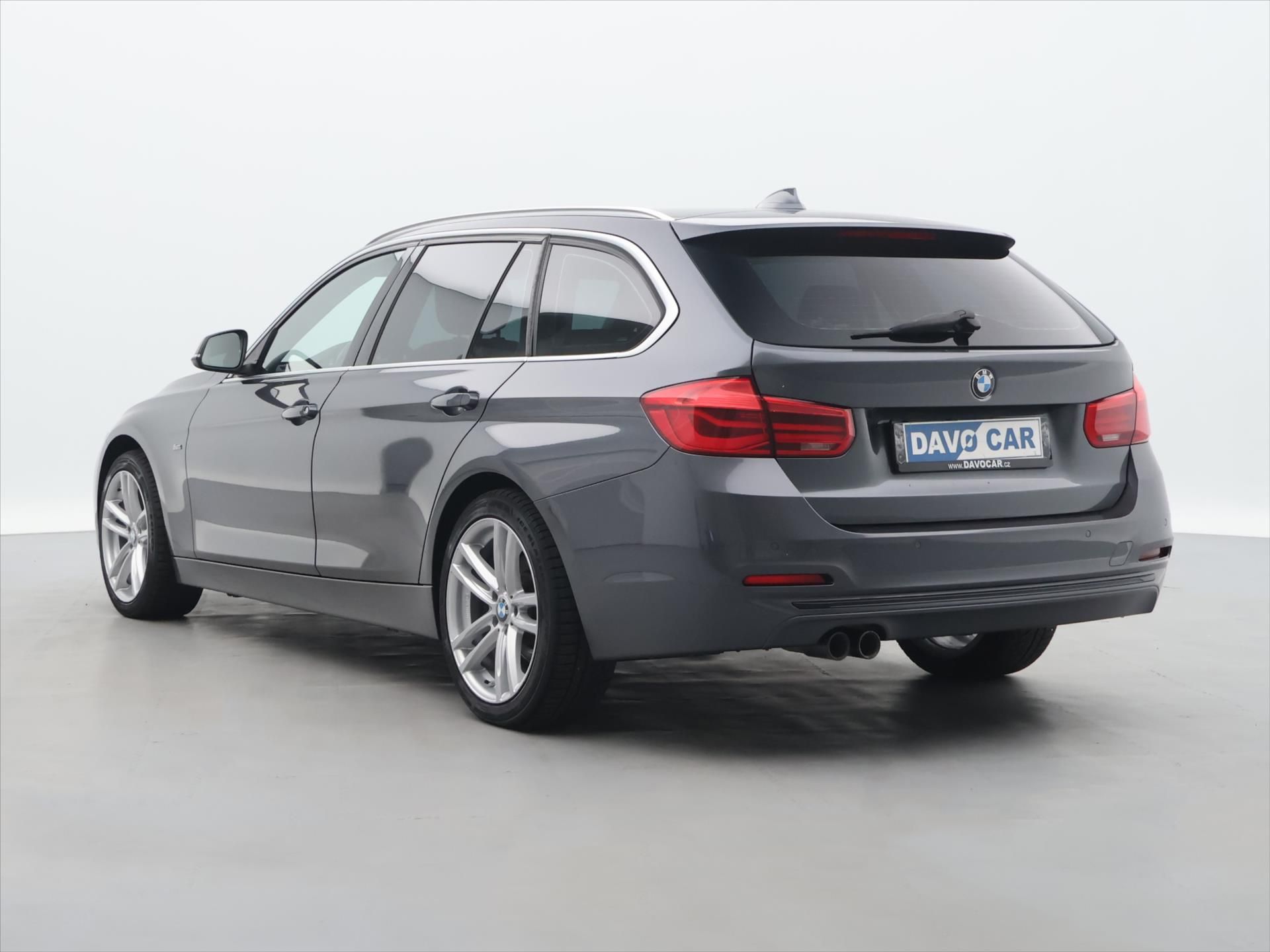 BMW Řada 3, 2,0 320d xDrive 140kW Sport - fotka 5