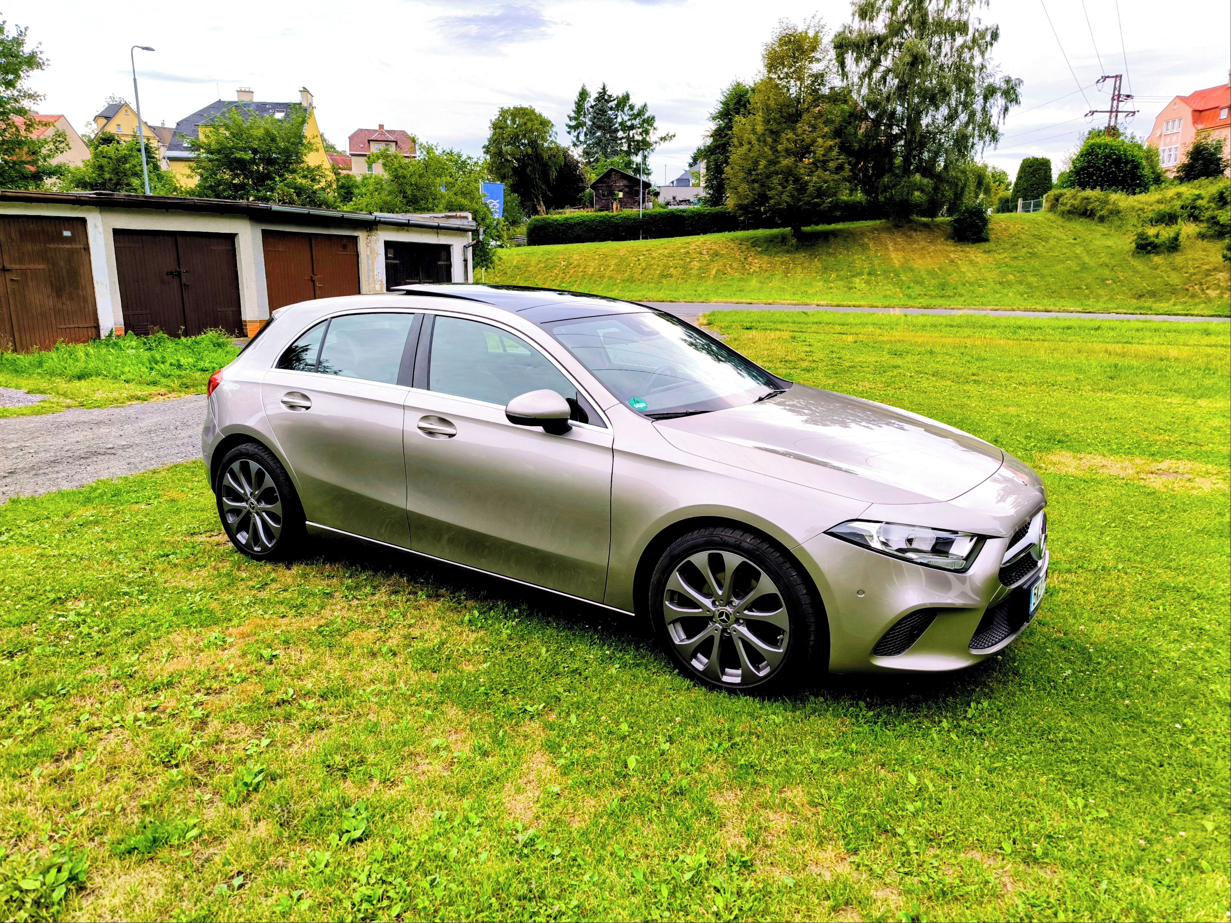 Mercedes-Benz Třídy A, 61tis.km - fotka 2