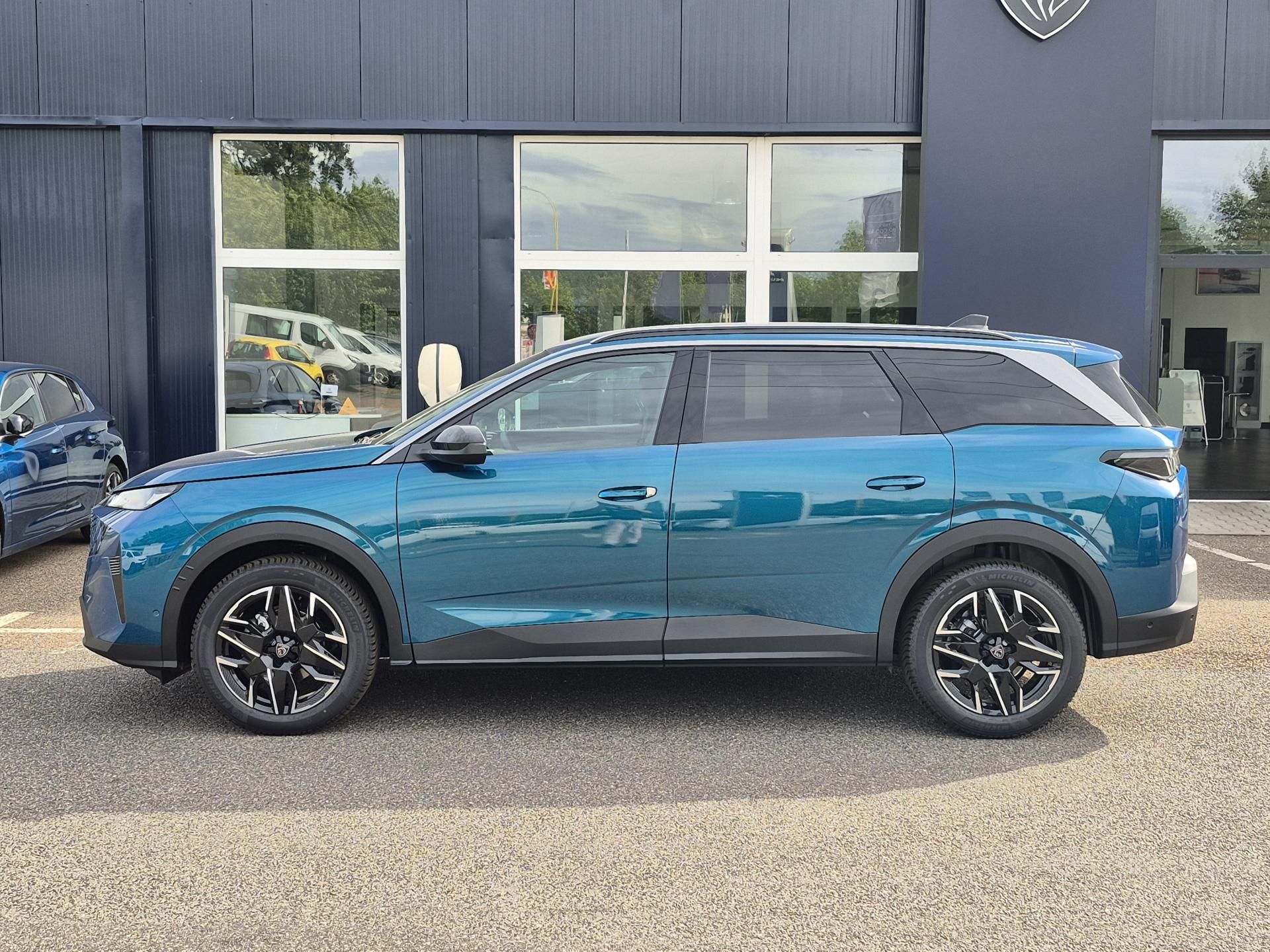Peugeot 5008, BUSINESS Hybrid 145 e-DCS6 - fotka 2