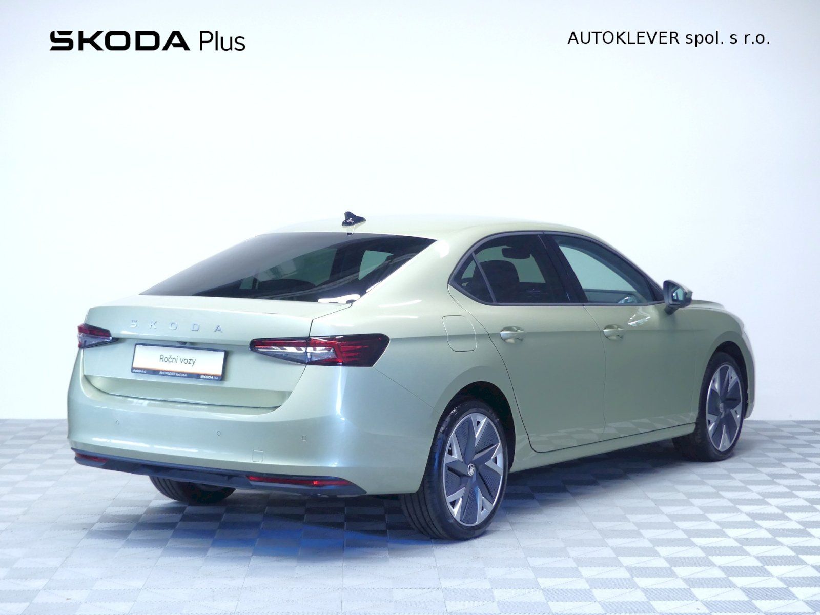 Škoda Superb, Selection DSG 4x4 2.0TDI 142kW - fotka 2
