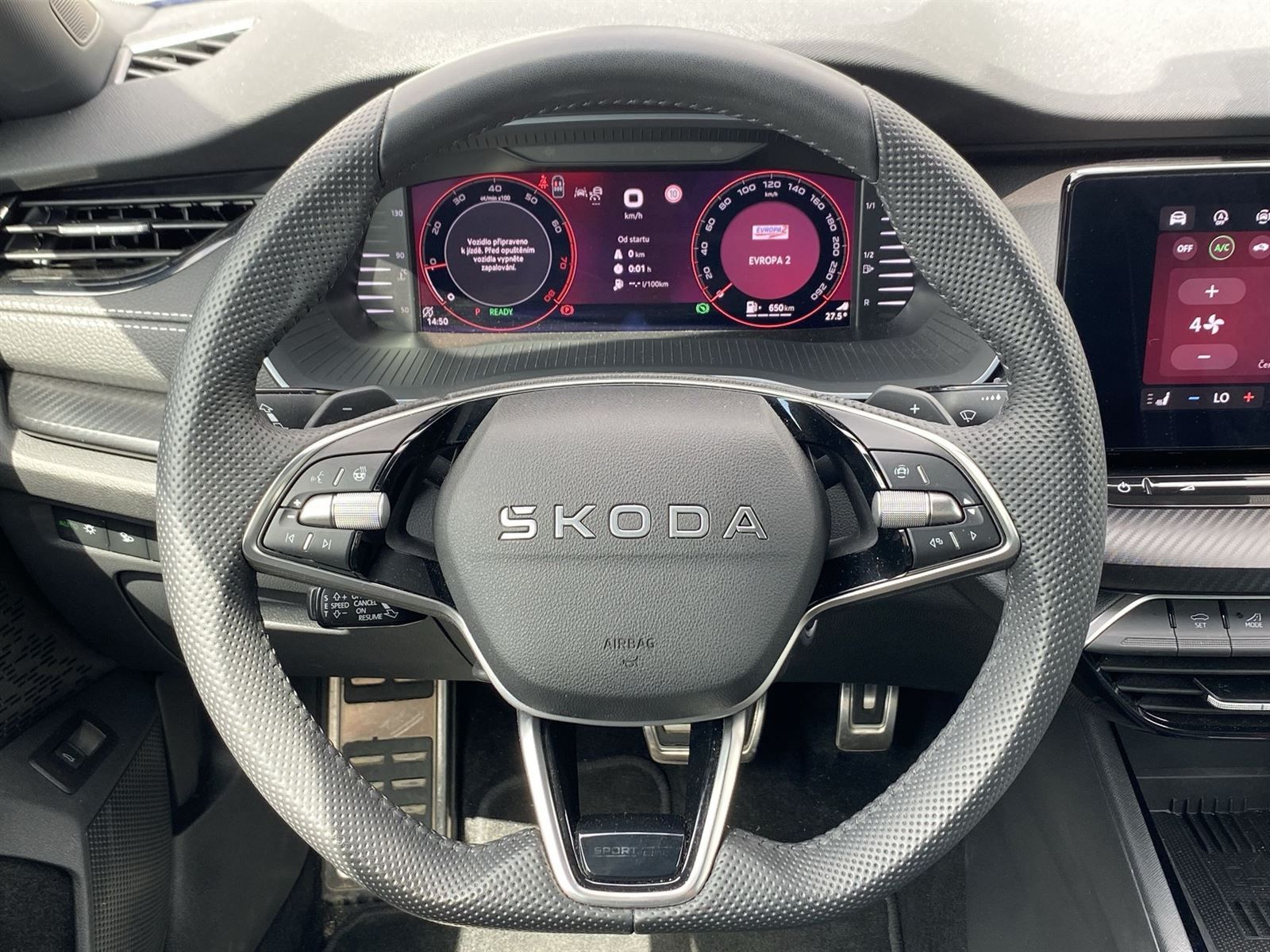 Škoda Octavia, Combi 1.5 TSI DSG Sportline - fotka 6