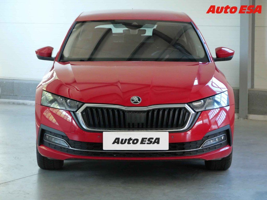 Škoda Octavia, 2.0TDi,ČR,Style,DSG,LED - fotka 2