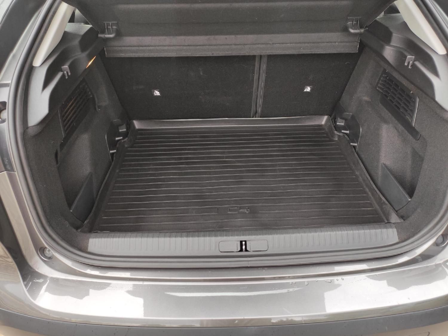 Citroën C4, C4 FEEL 1.2 130k MAN6 navigace - fotka 6