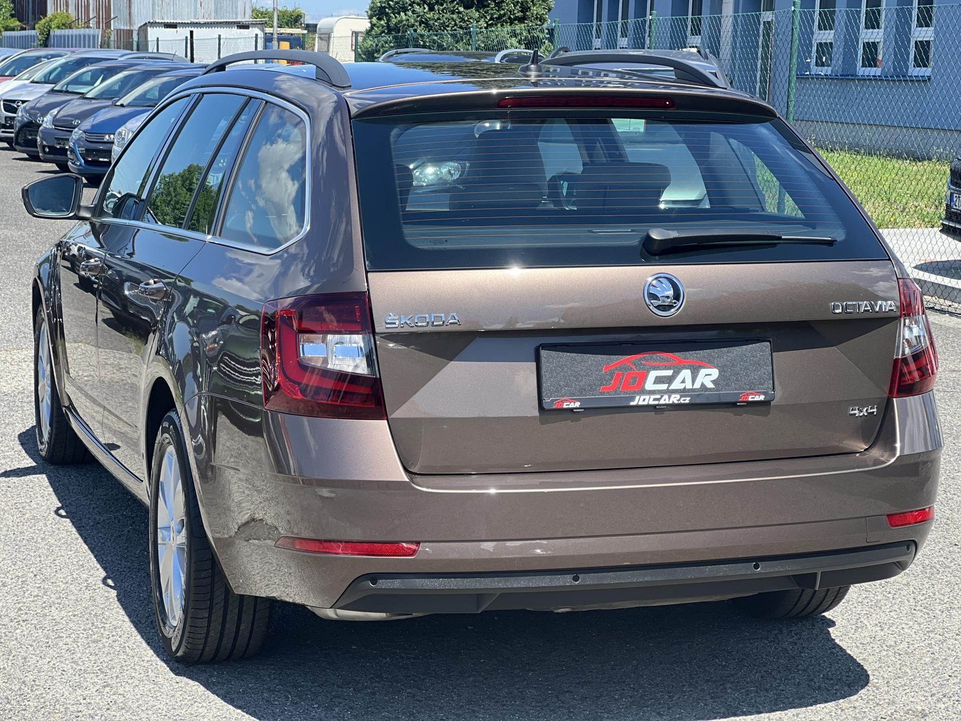 Škoda Octavia, 2.0TDi 135kw 4x4 DSG ČR odpDPH - fotka 5