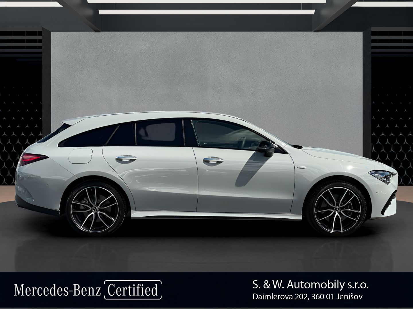 Mercedes-Benz CLA, e Shooting Brake s hybridní te - fotka 4
