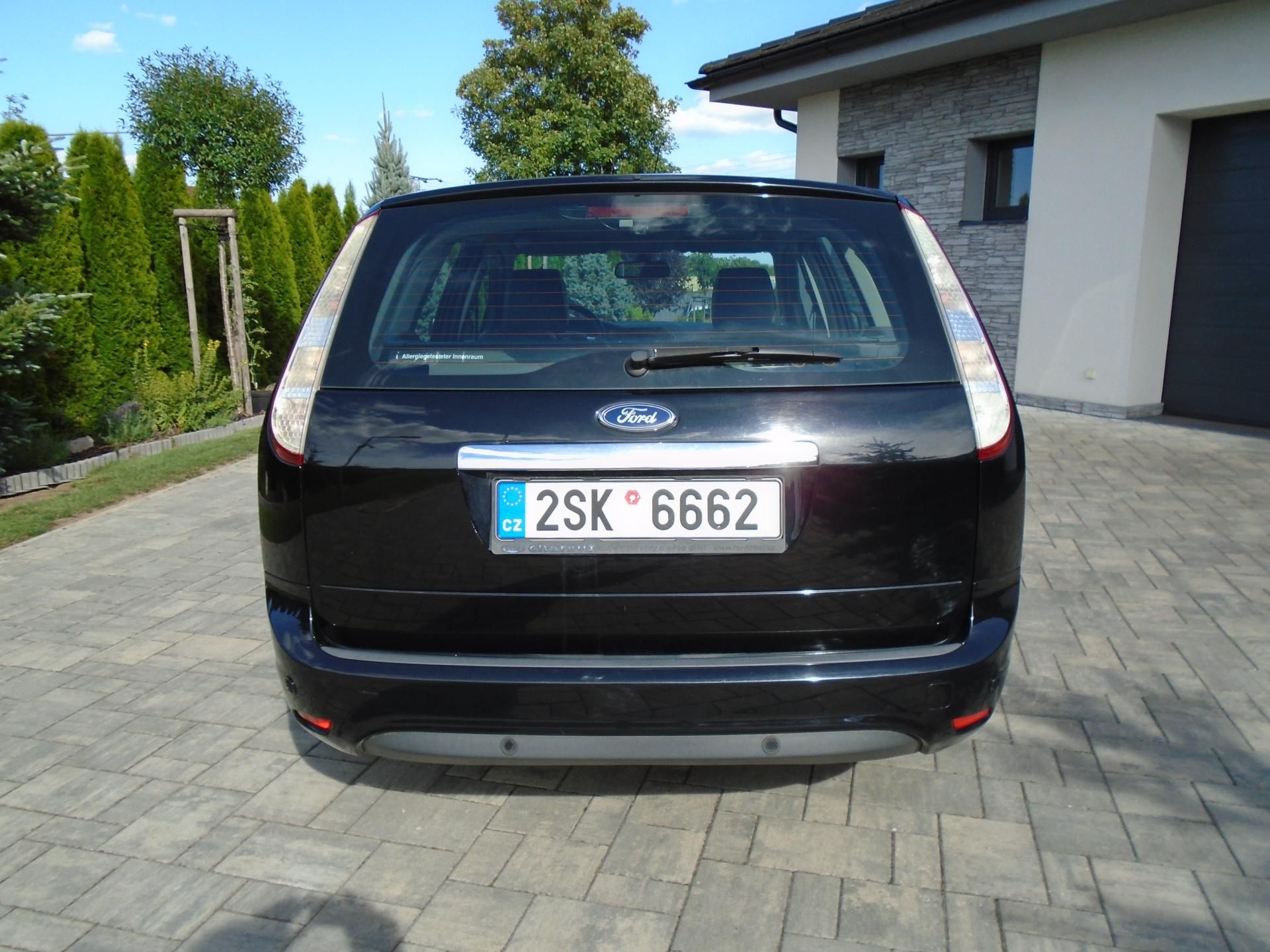 Ford Focus, 2.0Tdci 100kW Titanium - fotka 6