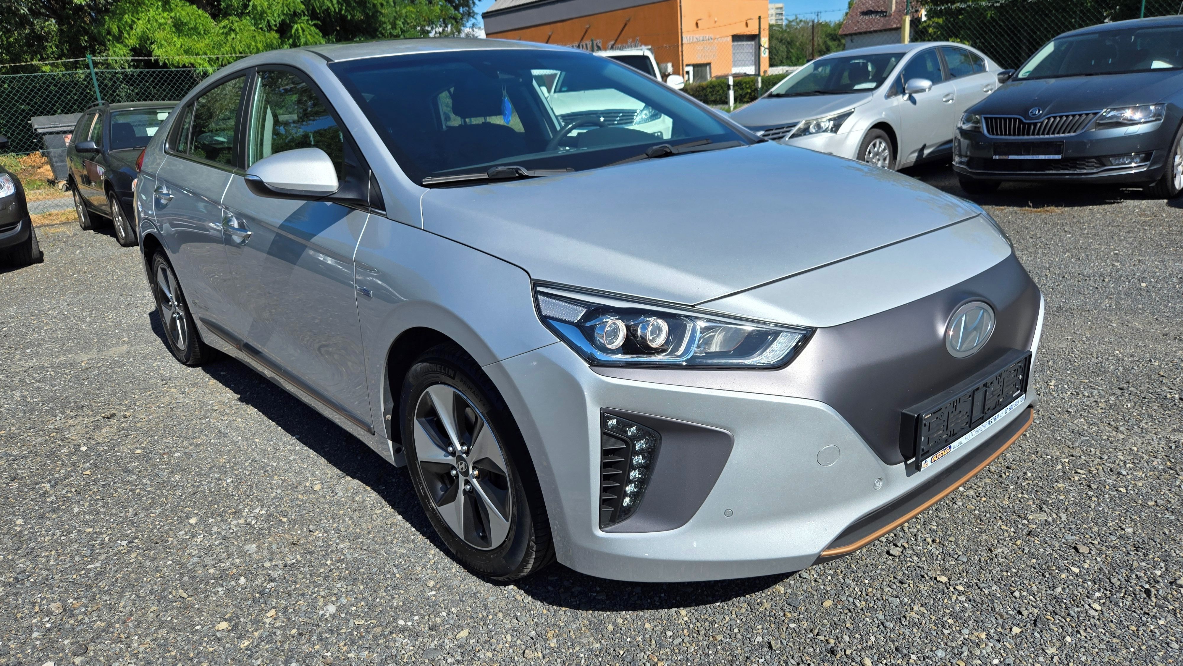 Hyundai Ioniq, ELECTRIC DRIVE 88KW STYLE - fotka 5