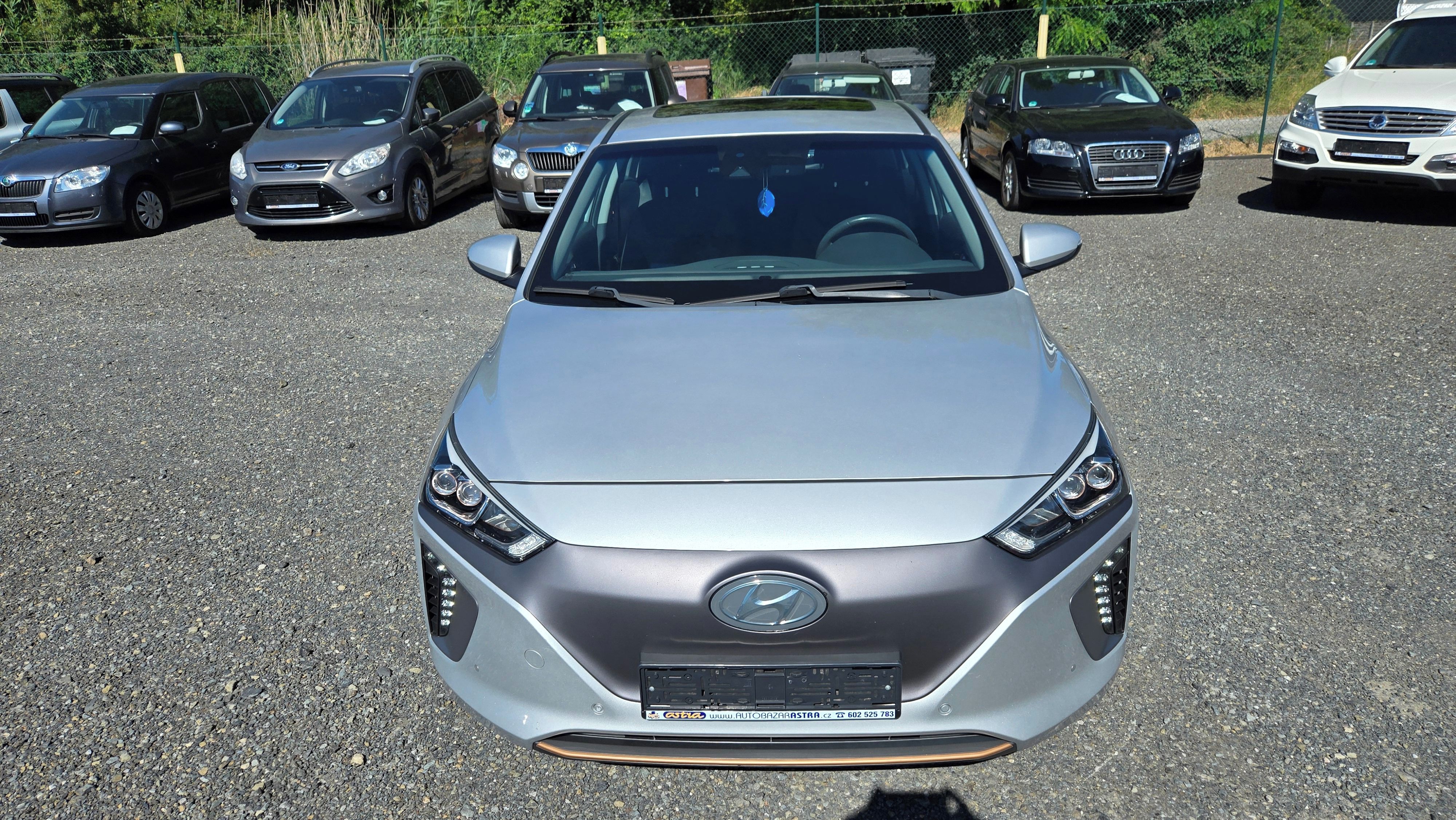 Hyundai Ioniq, ELECTRIC DRIVE 88KW STYLE - fotka 4