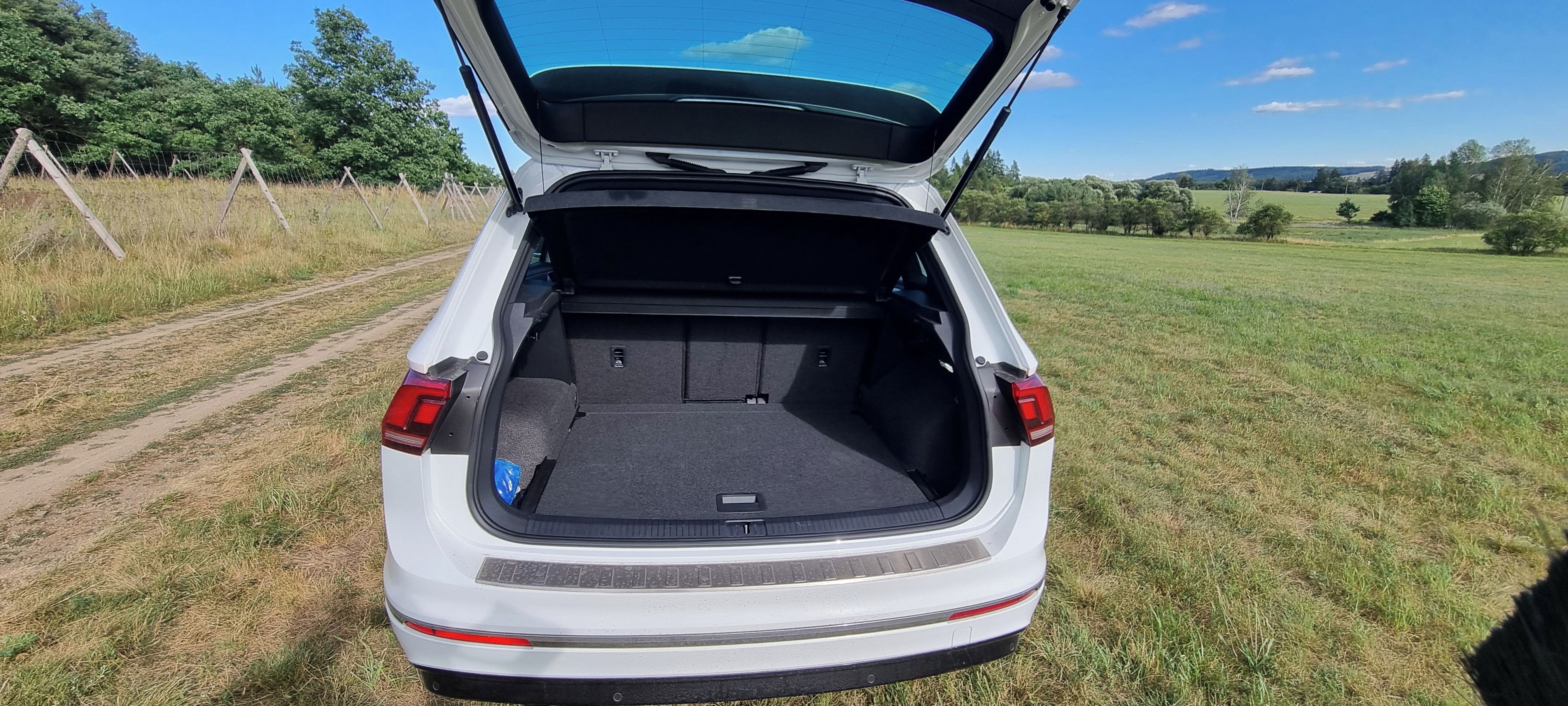 Volkswagen Tiguan, VW Tiguan R-line 1.5tsi - fotka 5