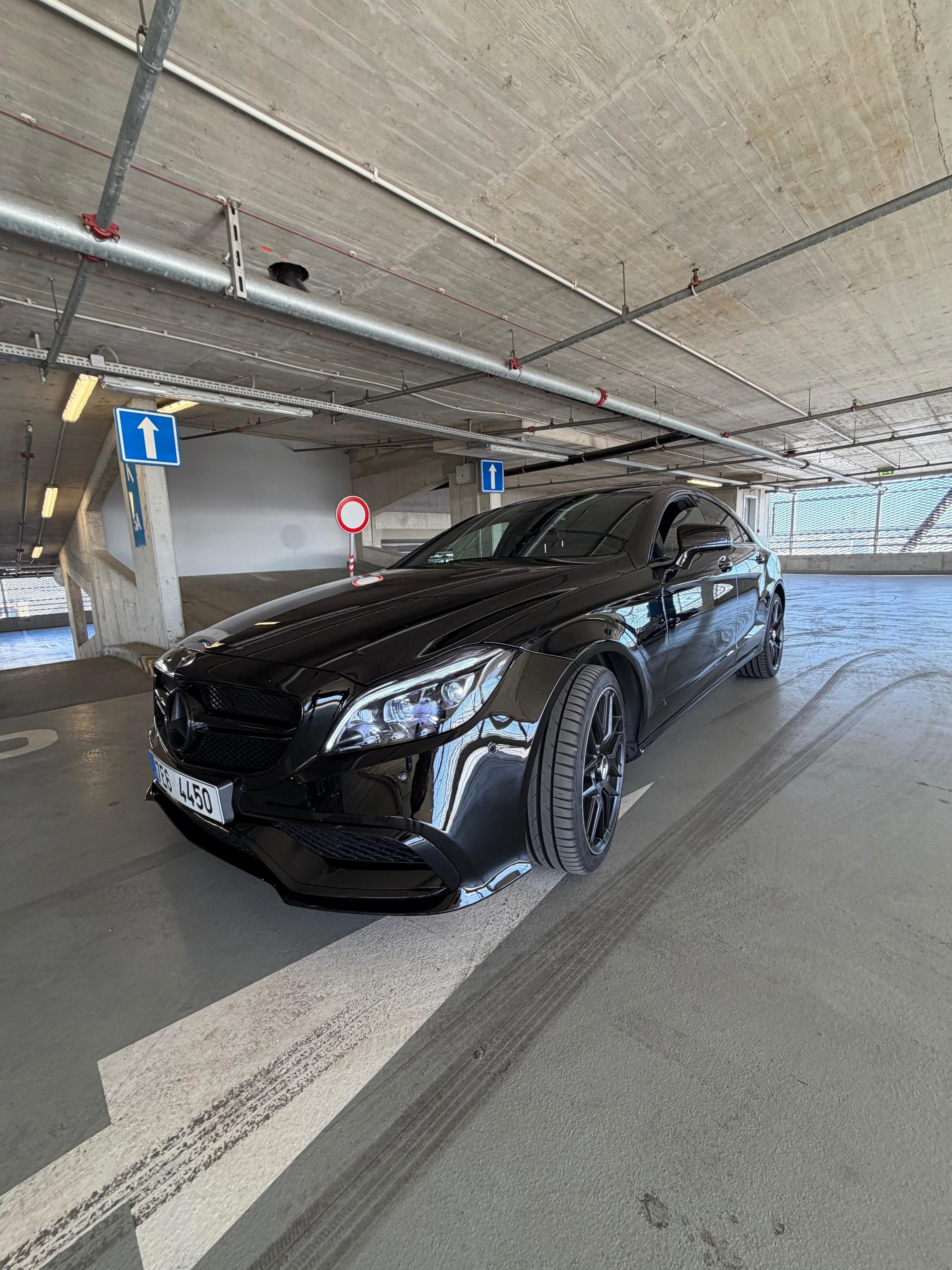 Mercedes-Benz CLS, Mercedes CLS 550 V8 Biturbo