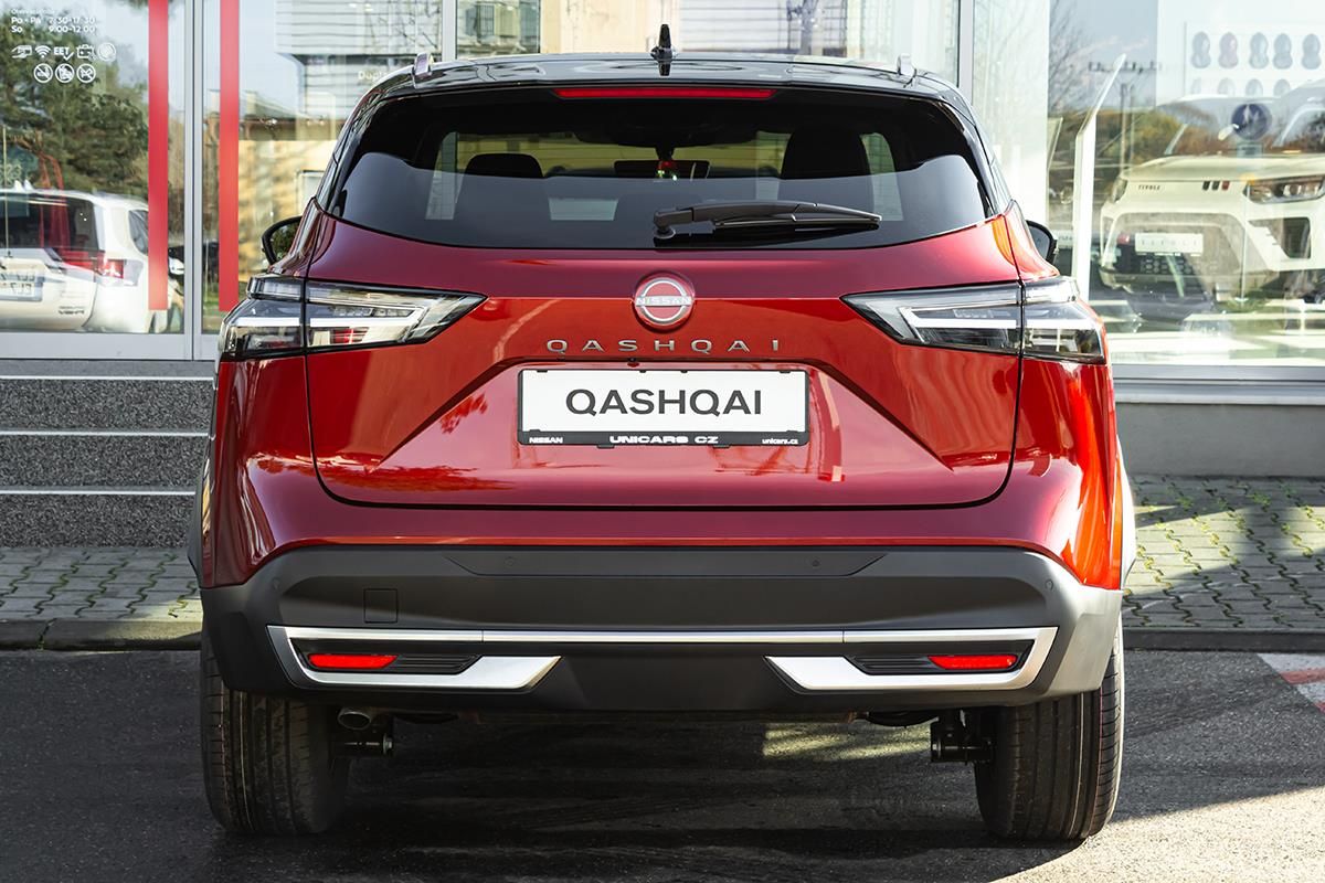 Nissan Qashqai, 1,3 DIG-T  X-TRONIC N-CONNECTA - fotka 6