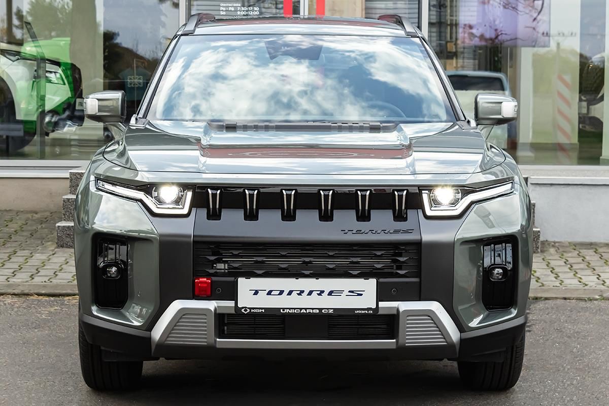 SsangYong Torres, 1,5 HEV STYLE safety 5 el.dveř - fotka 2