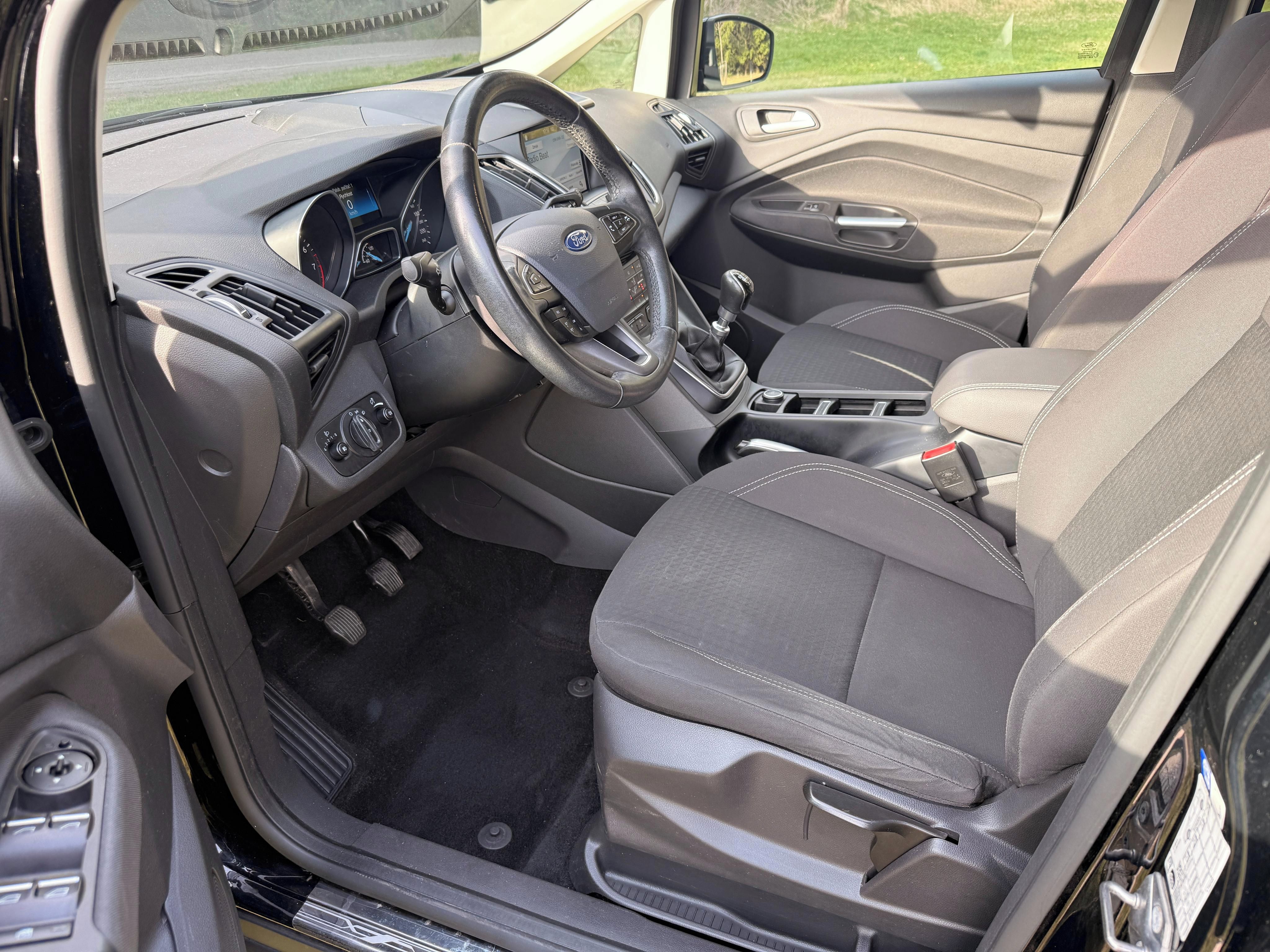 Ford C-MAX, 1,0 benzín nové rozvody - fotka 6