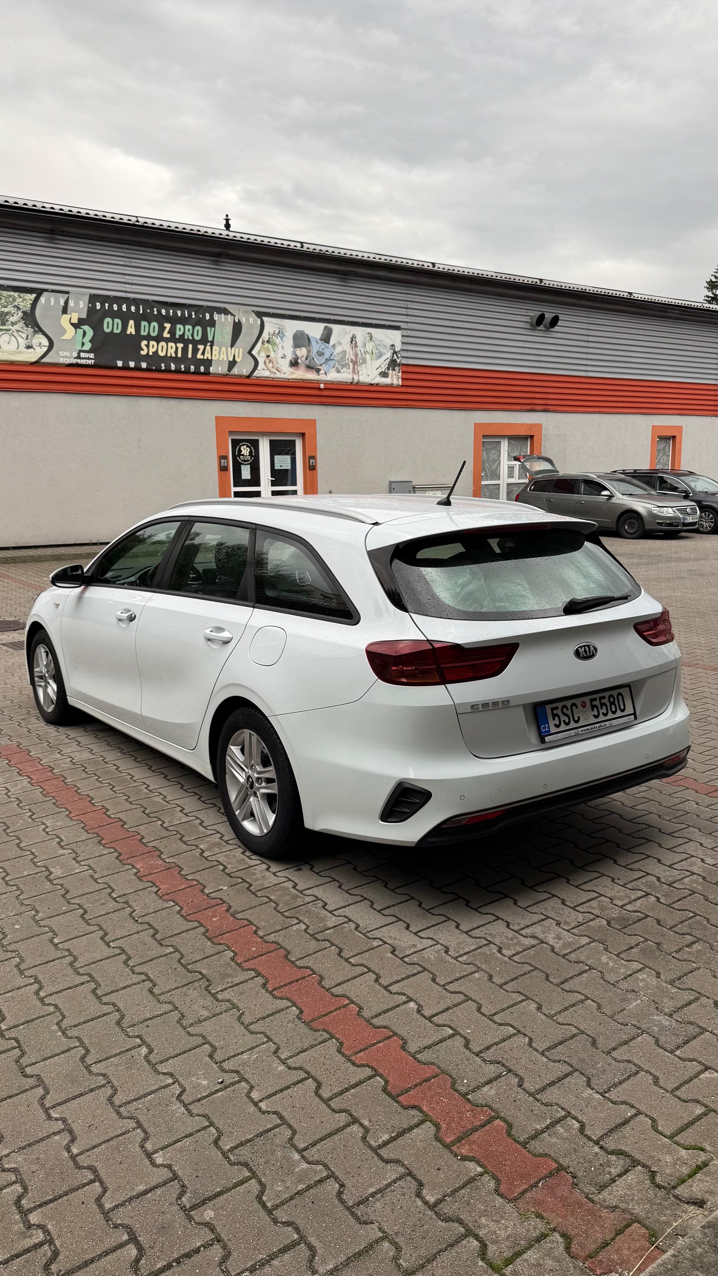 Kia Cee´d - fotka 6