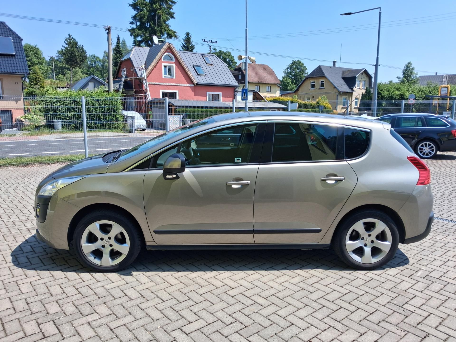 Peugeot 3008, 1,6HDi ČR  1.MAJITEL 2xKOLA - fotka 4