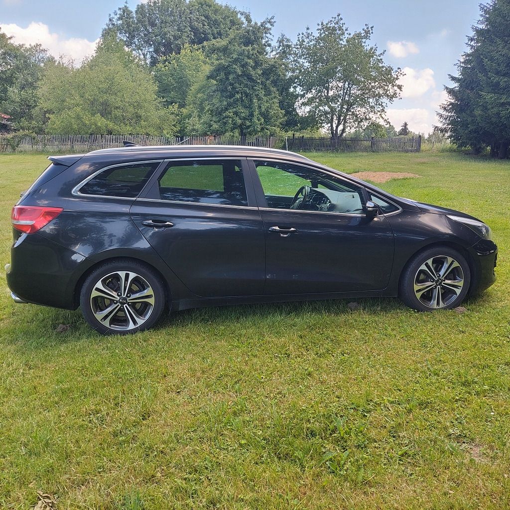 Kia, 1,6 CRDi GTLine automat - fotka 5