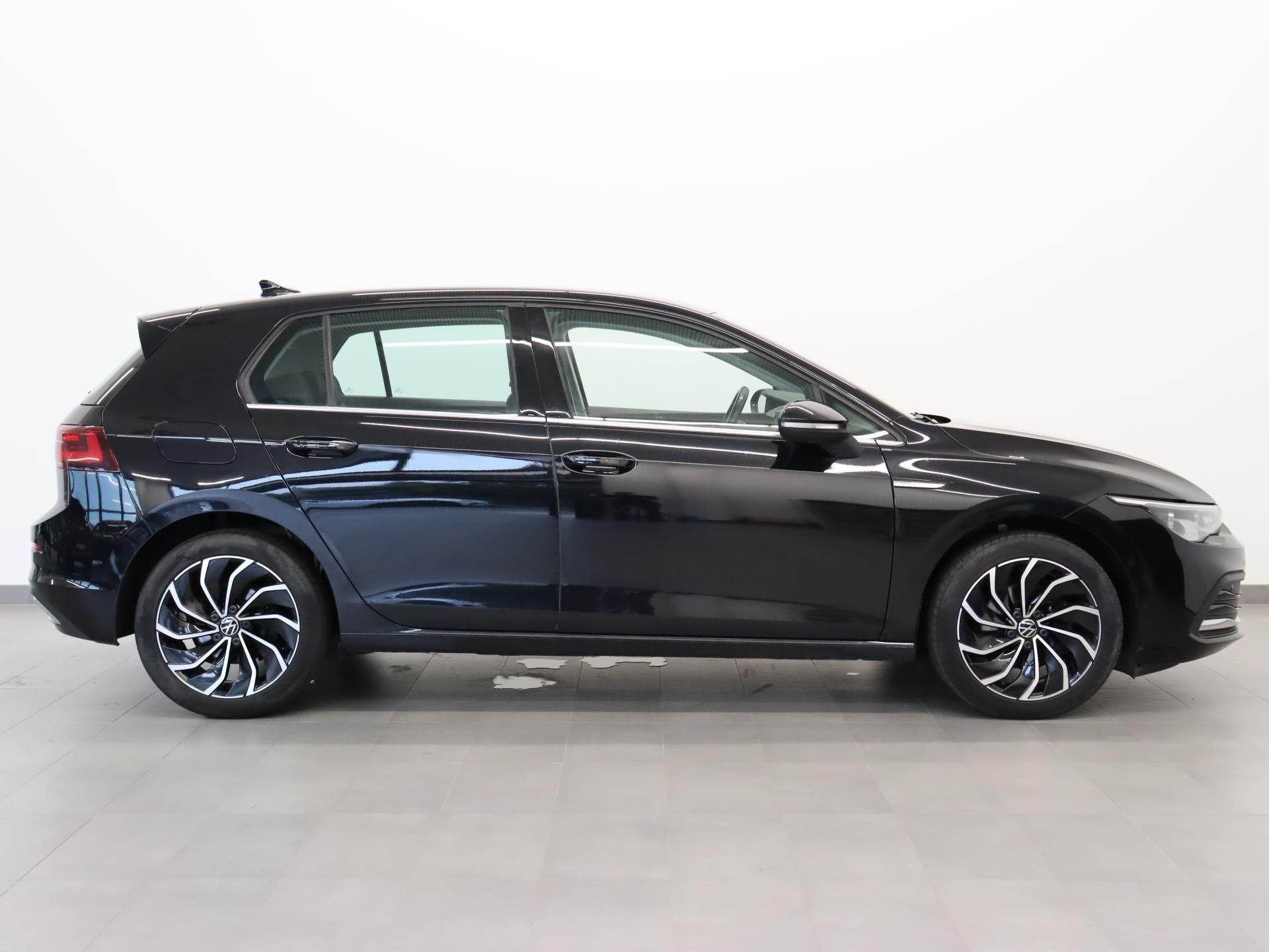 Volkswagen Golf, Style 1,5 TSI 6G - fotka 3