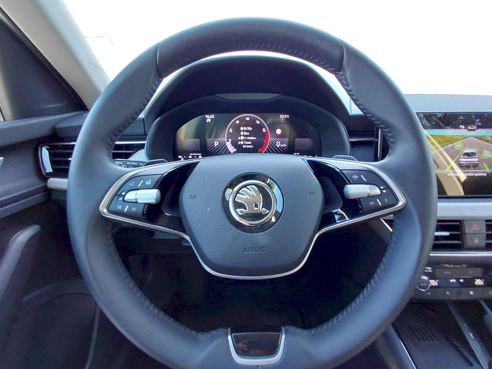 Škoda Kamiq, 1.5 TSI 110kW Top Selection DS - fotka 5