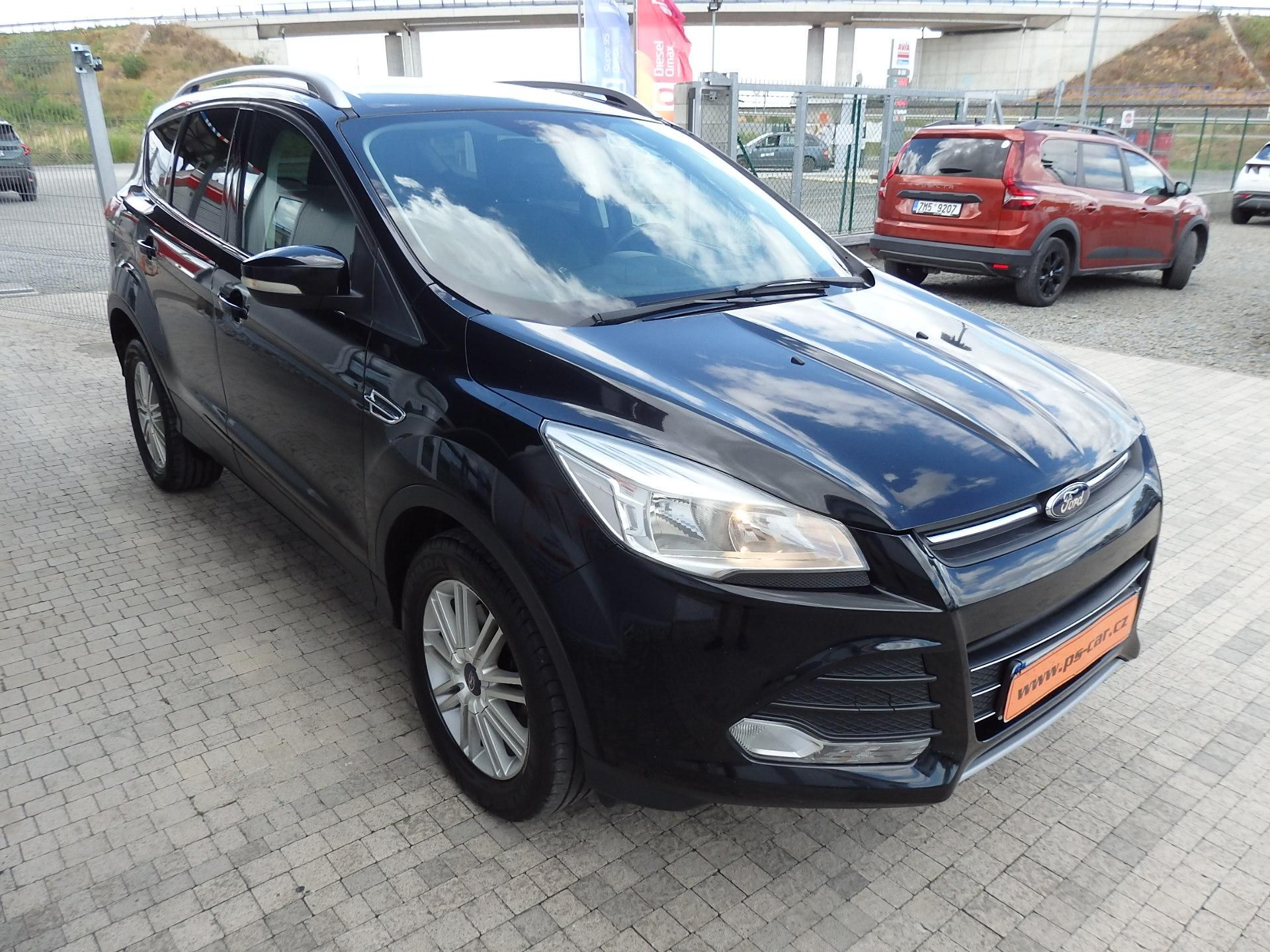 Ford Kuga, 2.0 TDCI 103 kW NAVIGACE - fotka 3