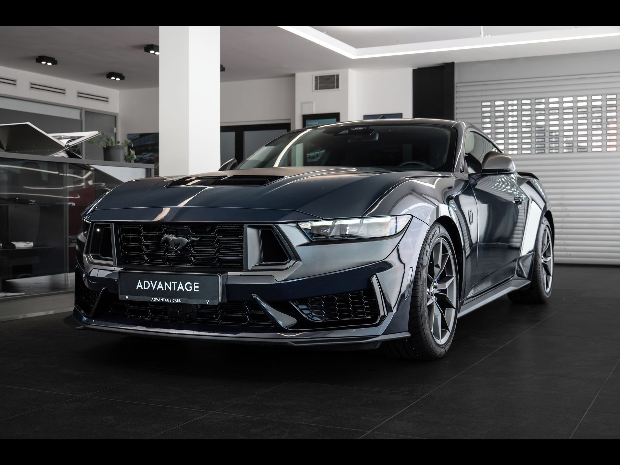 Ford Mustang, Dark Horse