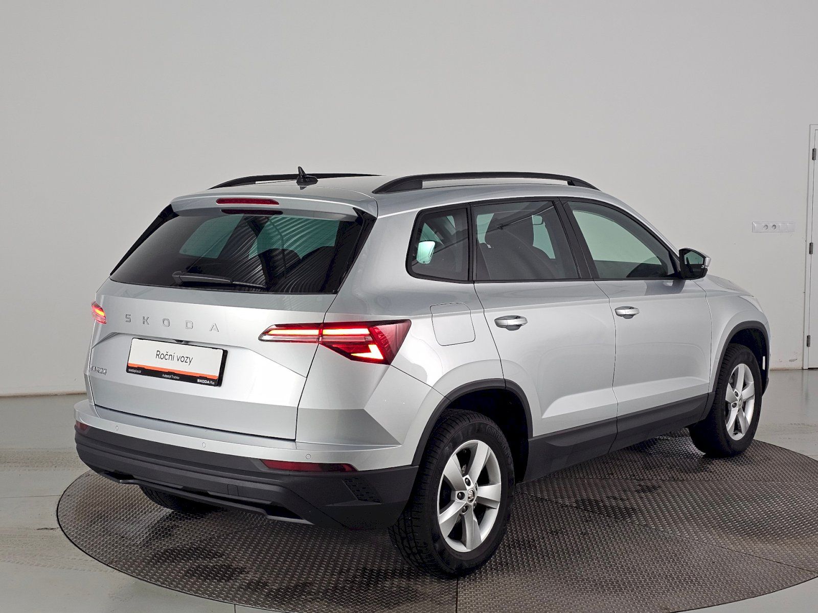 Škoda Karoq, 1.5TSi 110kW SELECTION - fotka 2