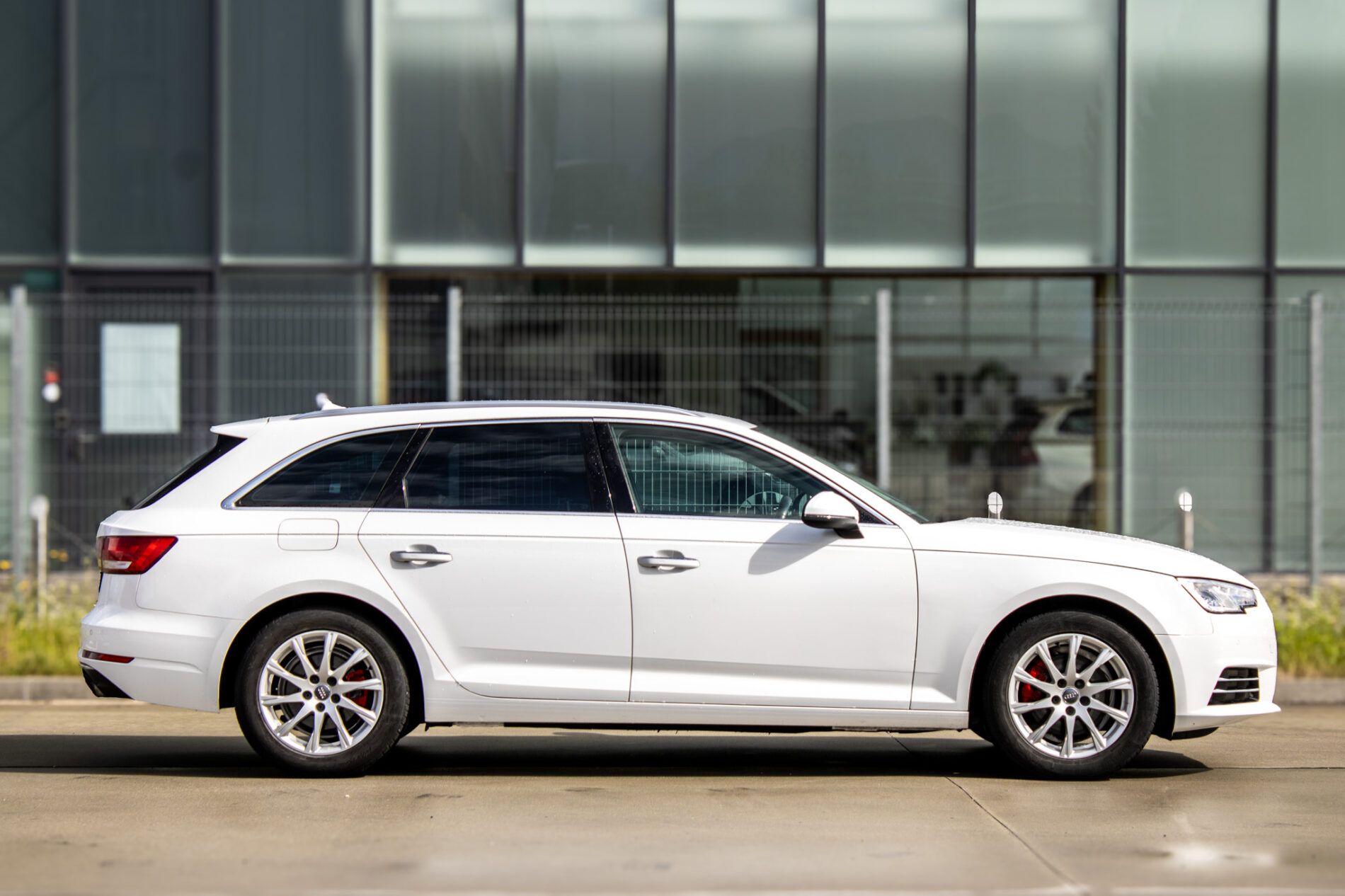 Audi A4 Avant - fotka 4