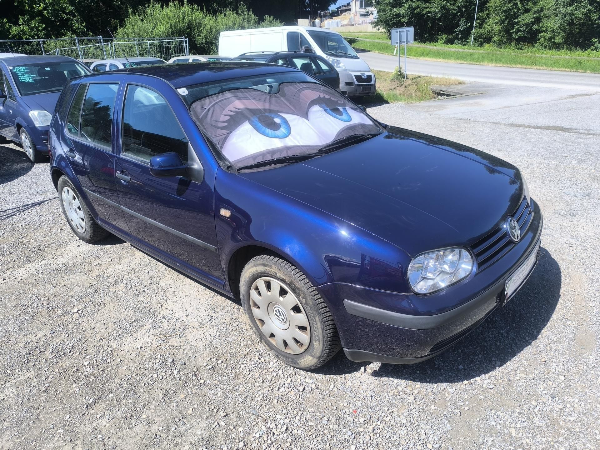 Volkswagen Golf, KRÁSNÝ,145TKM,1MAJ89LET,SERVIS
