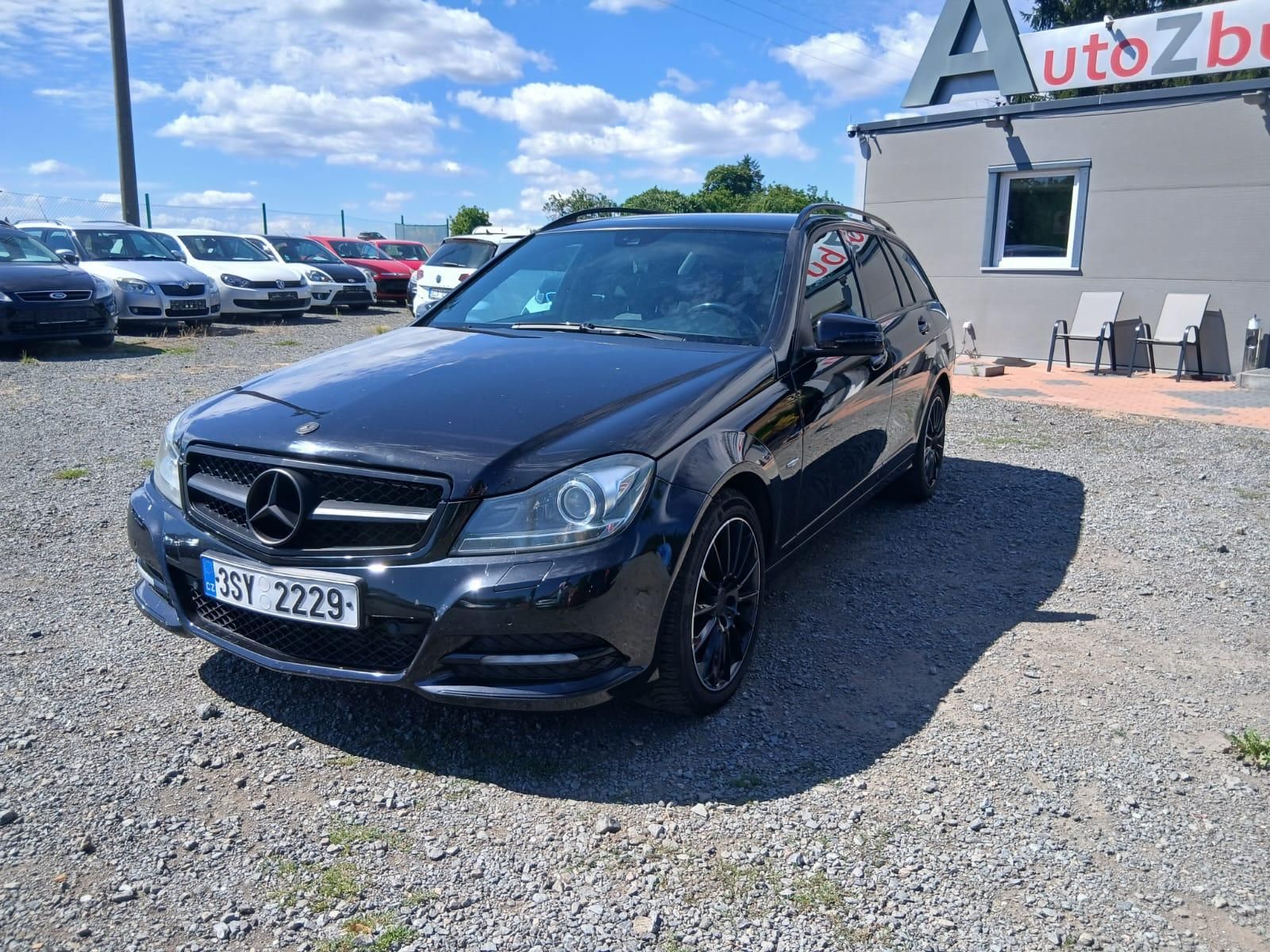 Mercedes-Benz Třídy C, 180 CDI, AMG optik, Facelift - fotka 3