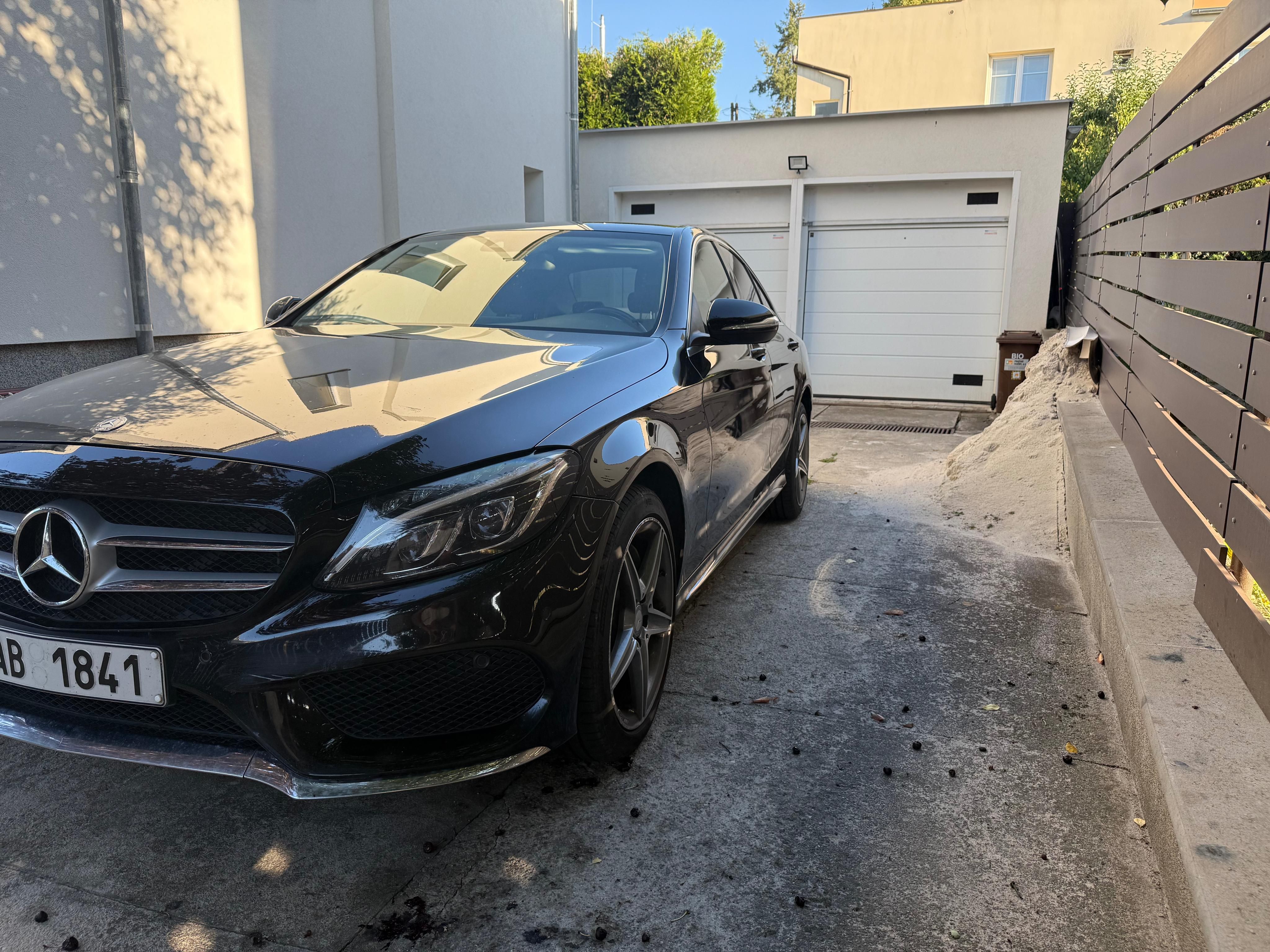 Mercedes-Benz Třídy C, 250d bluetec 4matic AMG line - fotka 6
