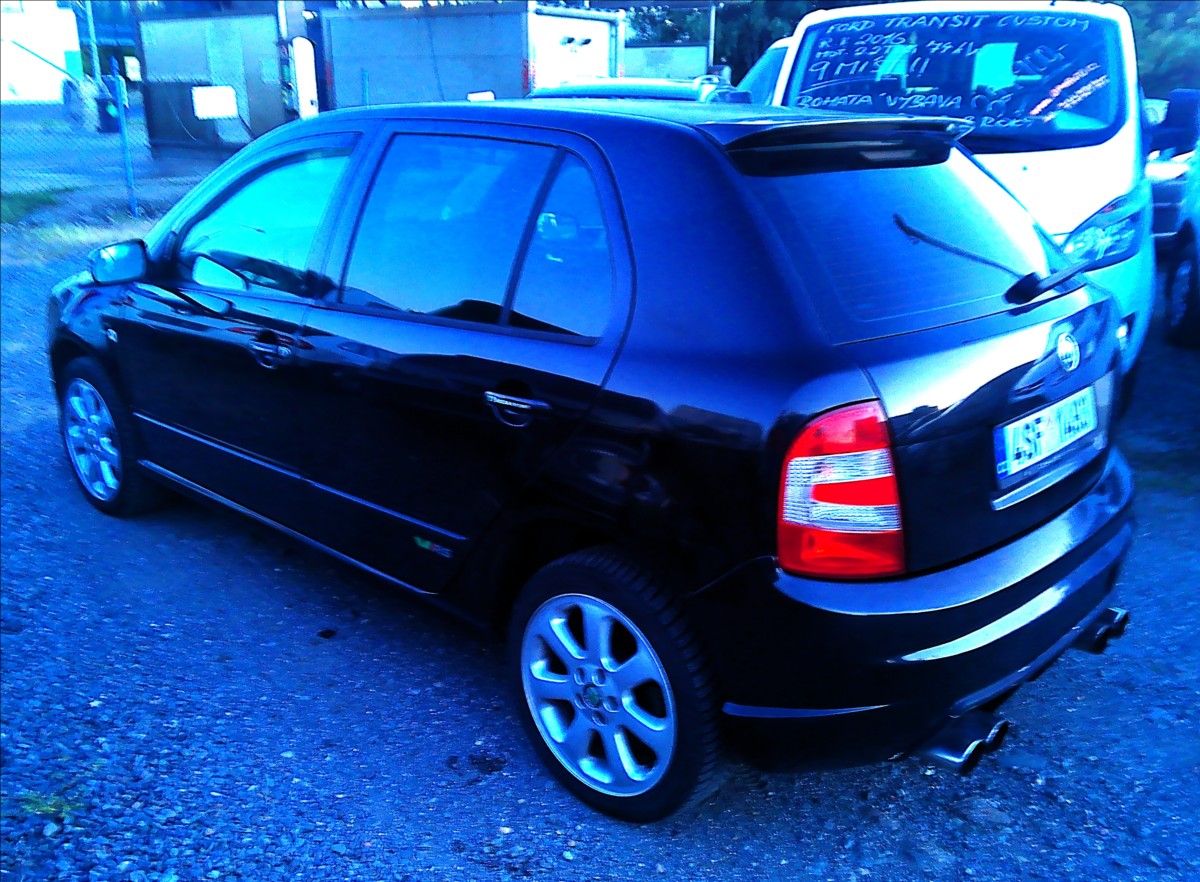 Škoda Fabia, 1,9   TDI RS 96kW - fotka 5