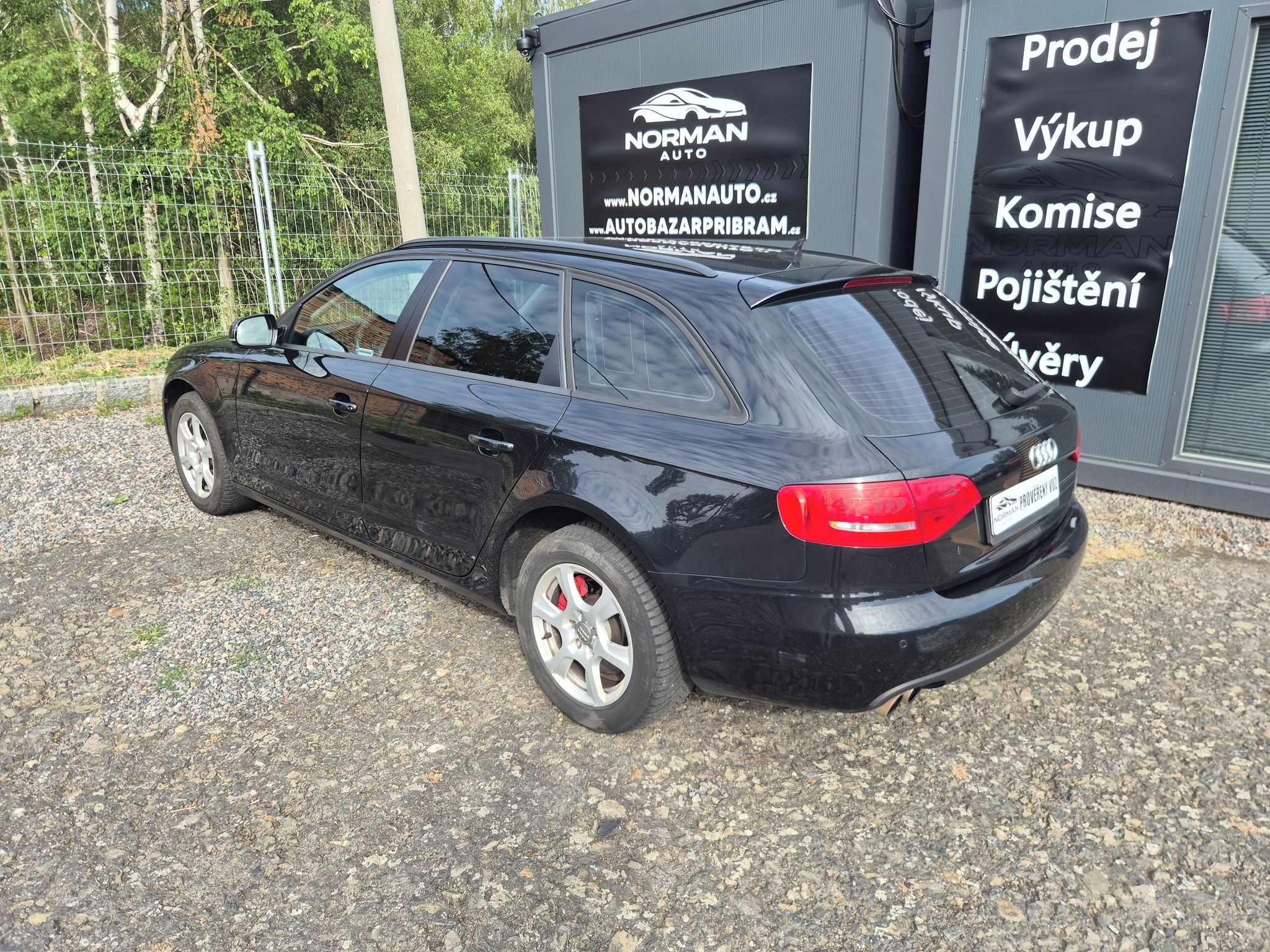 Audi A4, 2.0TDi 105kW manuál, ČR - fotka 5