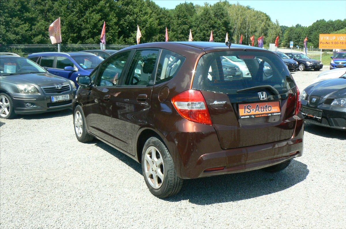 Honda Jazz, 1,4 TREND CVT-AUTOMAT - fotka 5