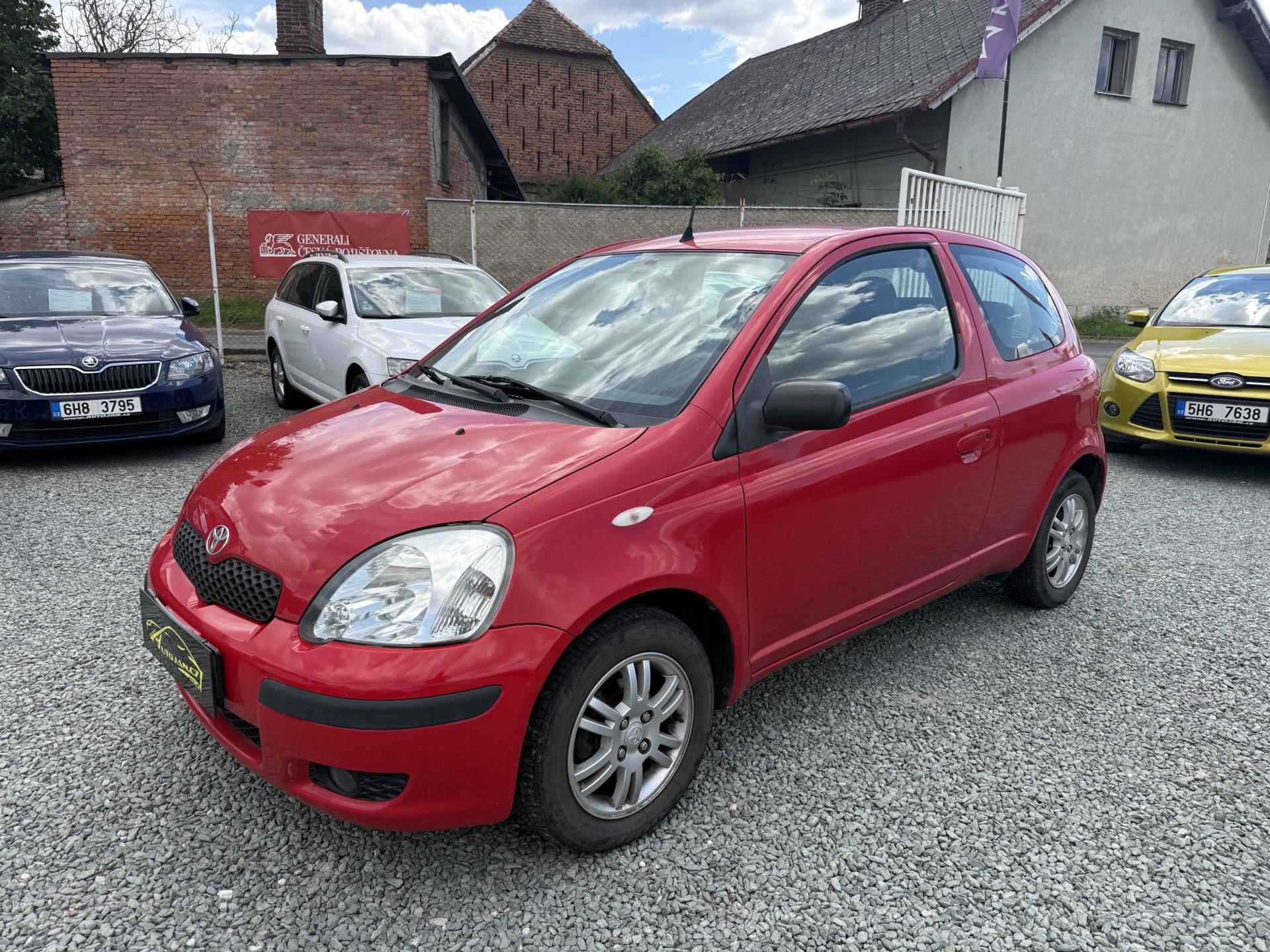 Toyota Yaris, 1.0 VVT-i AUTOMAT - fotka 3